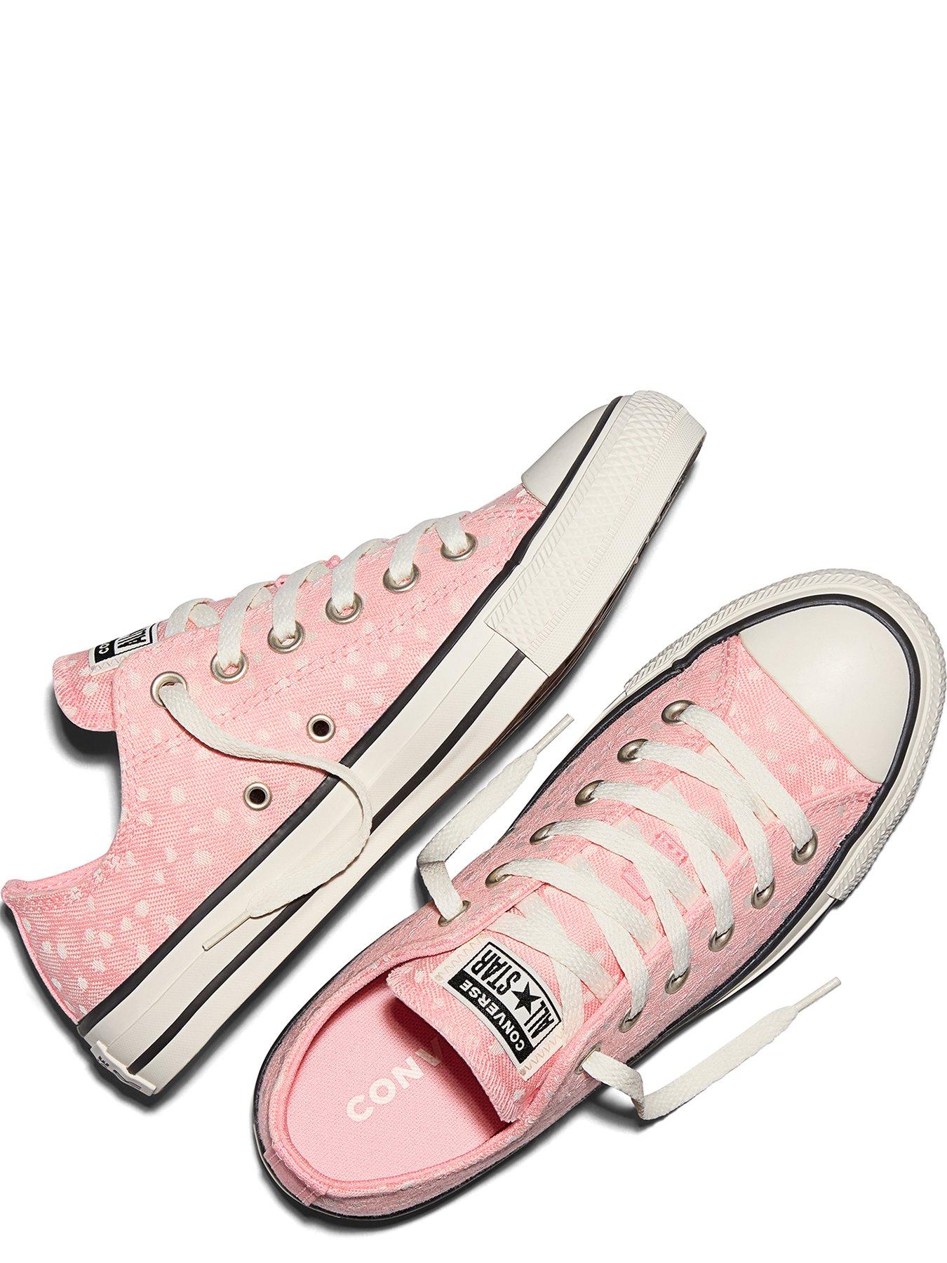 converse-womens-chuck-taylor-all-star-trainers-coraloutfit