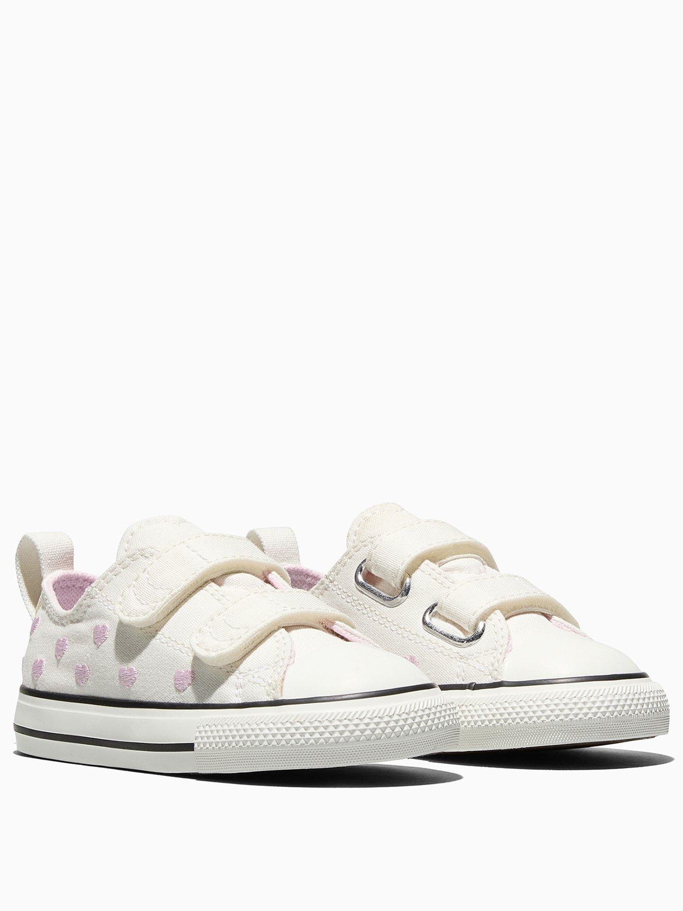 converse-infant-chuck-taylor-all-star-2v-trainers-creamstillFront