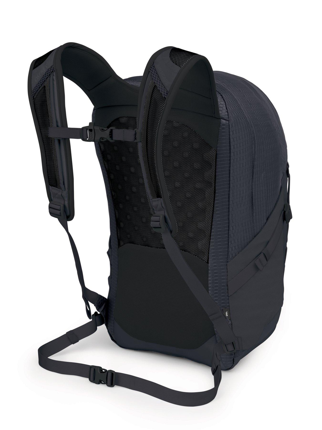 osprey-quasar-black-backpackoutfit