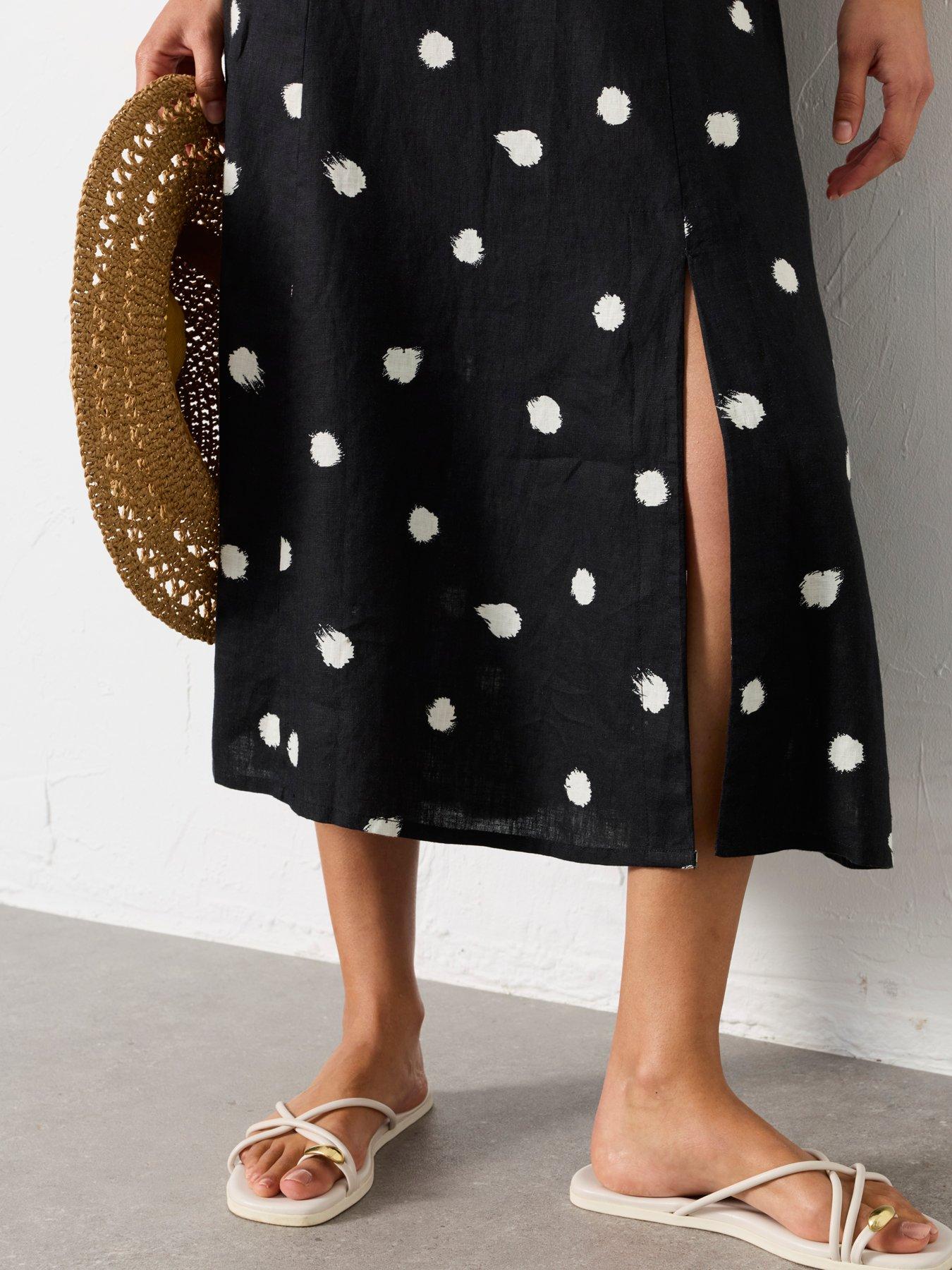 fatface-delphine-linen-spot-blackoutfit