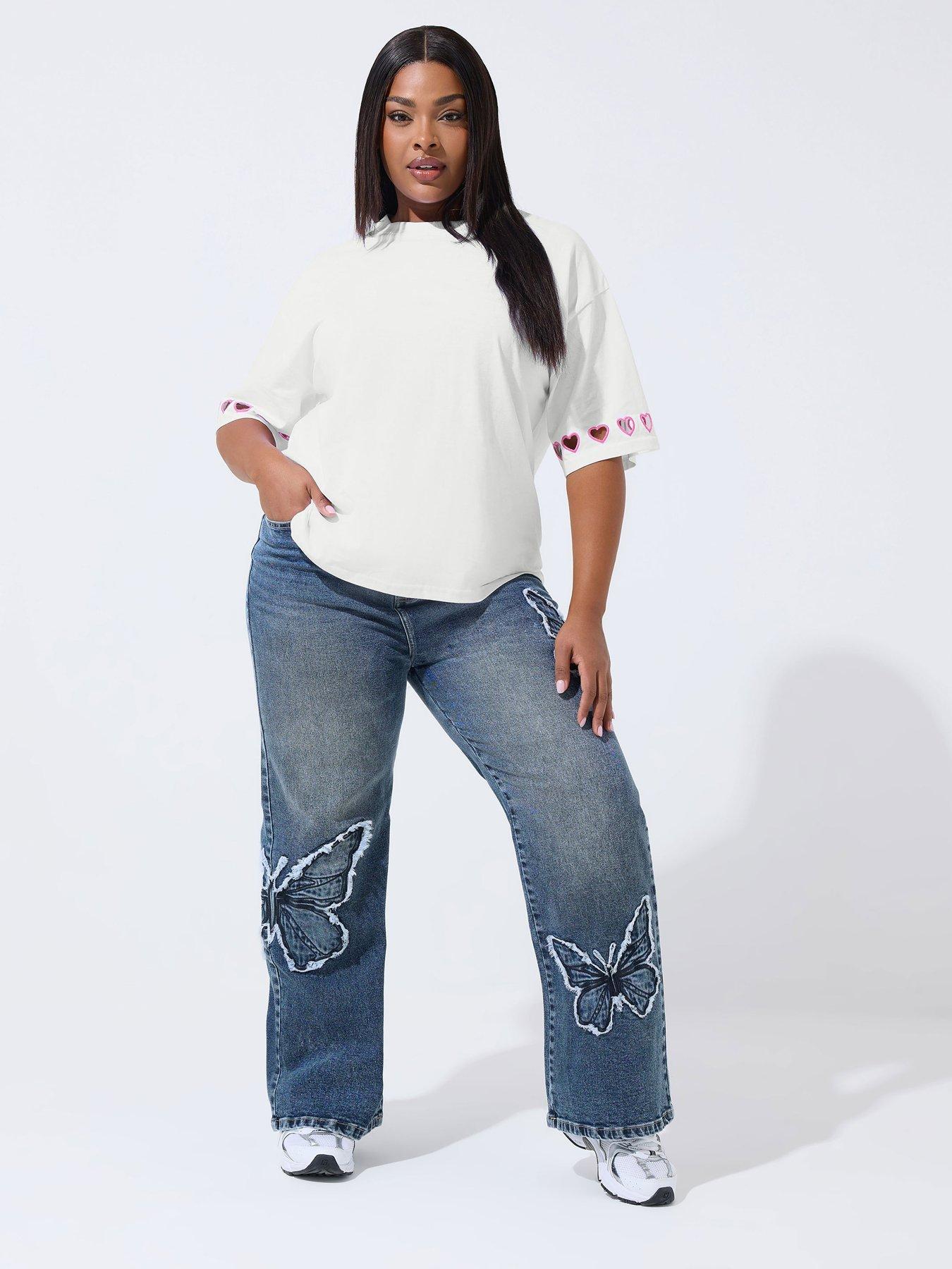 Image 3 of 6 of Yours Curve Heart Cut Out T-Shirt - White