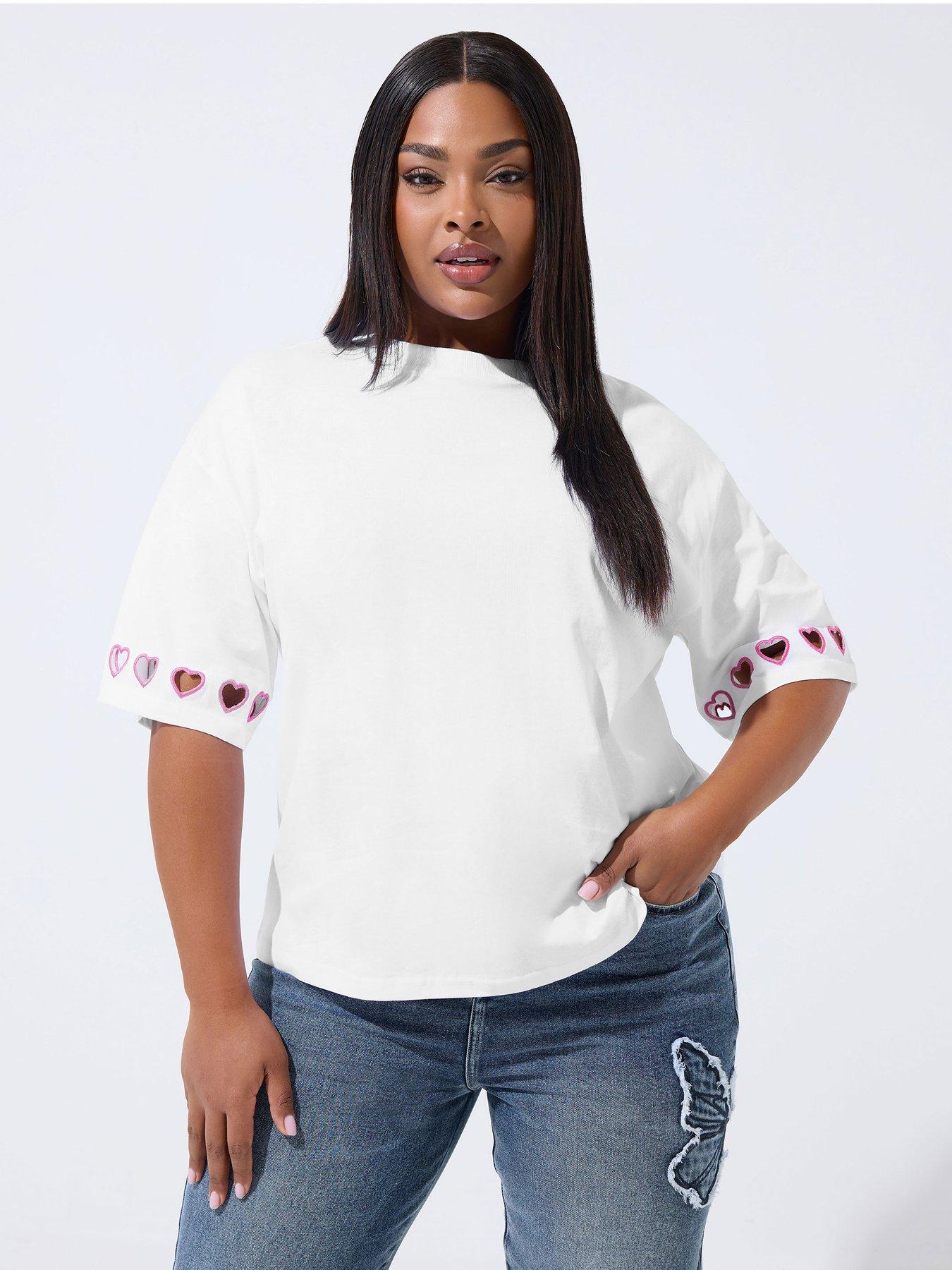 Image 4 of 6 of Yours Curve Heart Cut Out T-Shirt - White