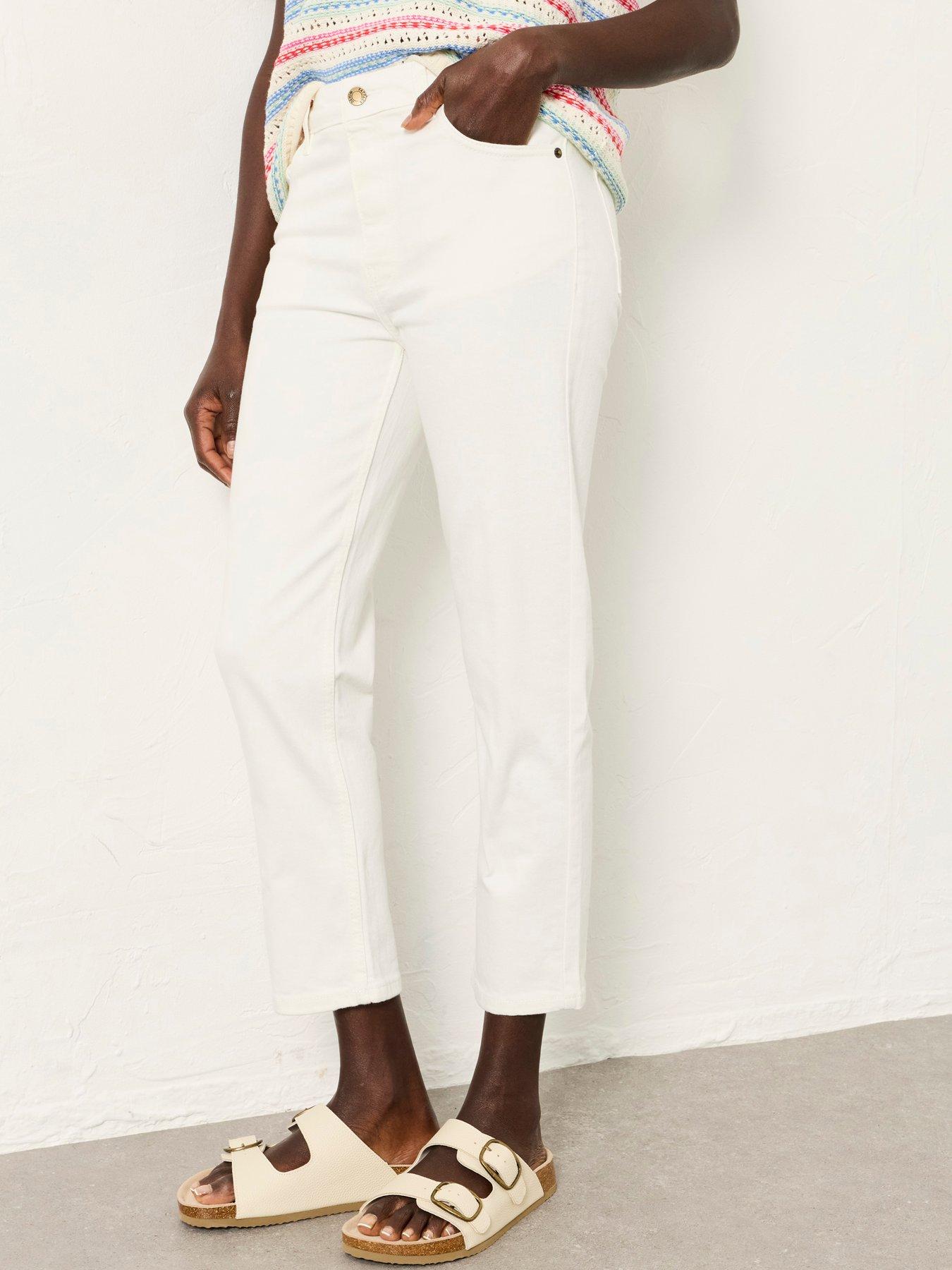 Image 5 of 6 of FatFace Whitby Capri Jeans - White