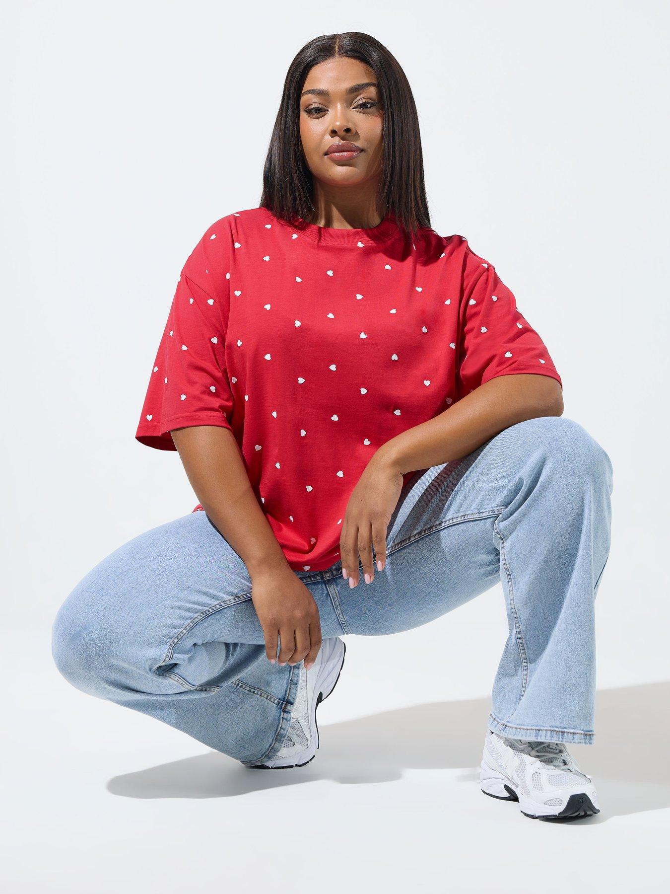 Image 1 of 5 of Yours Curve Heart Print Boxy T-Shirt - Red