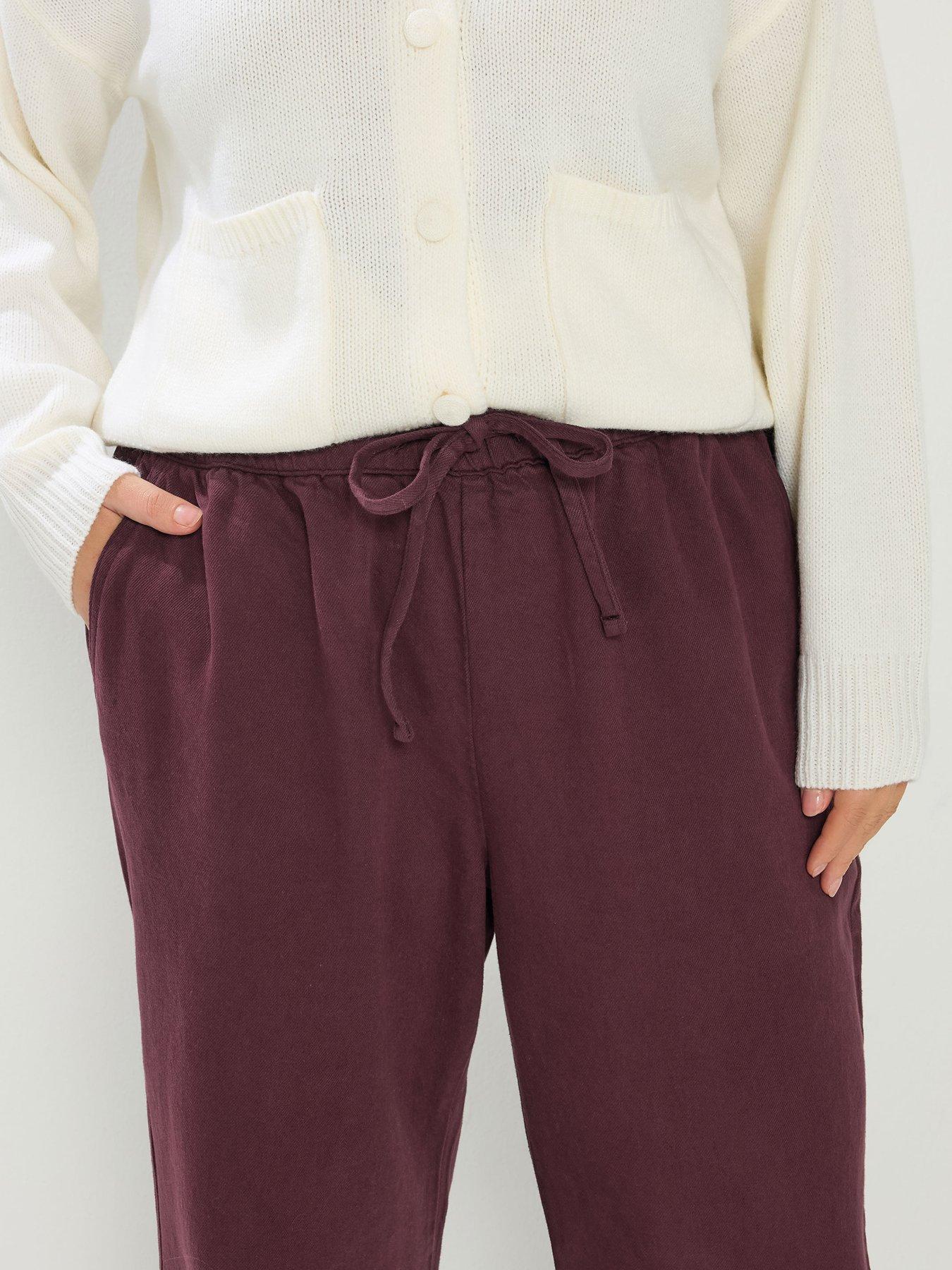 yours-curve-pull-on-wide-leg-jeanoutfit