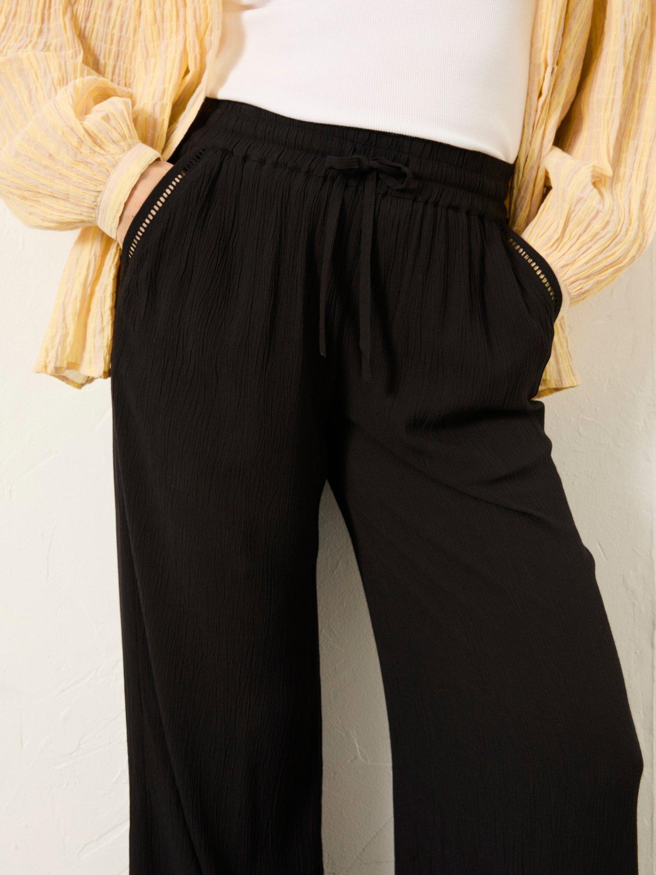 fatface-melissa-palazzo-trousers-blackoutfit