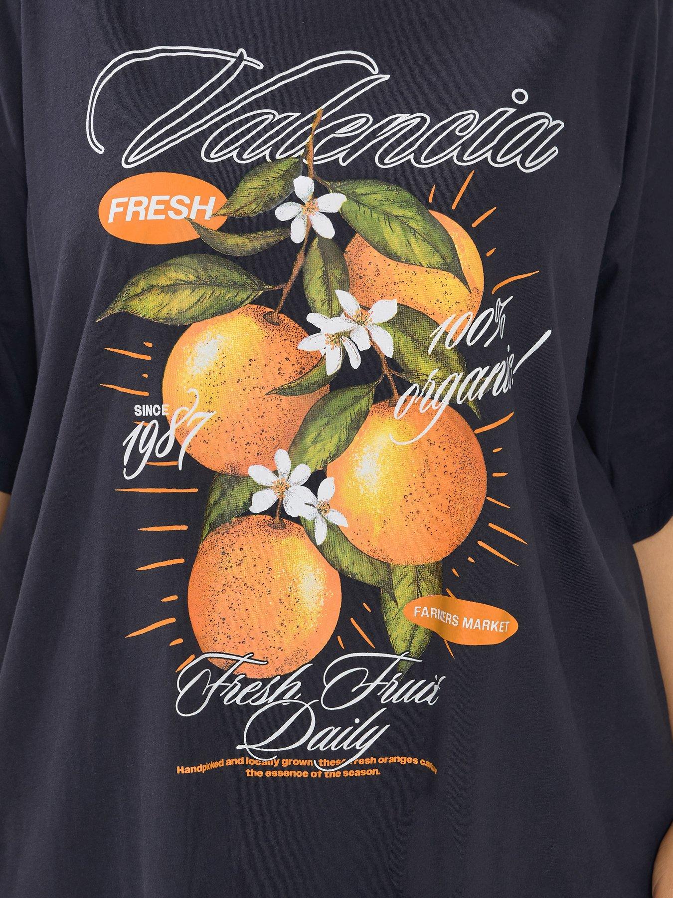 yours-curve-valencia-oranges-t-shirt-blueoutfit