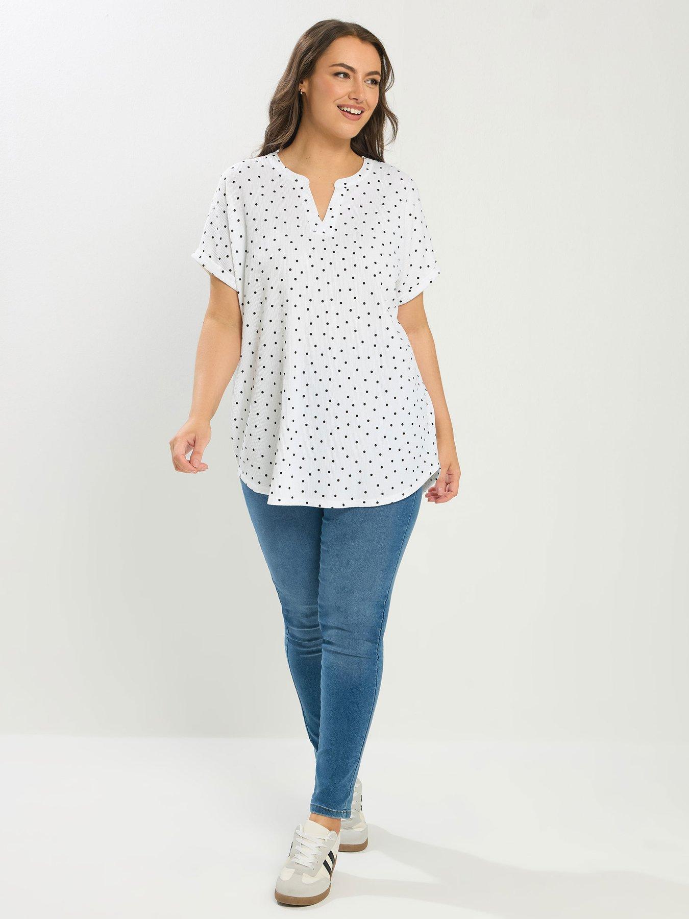 Image 3 of 5 of Yours Curve Grown On Notch Neck T-Shirt