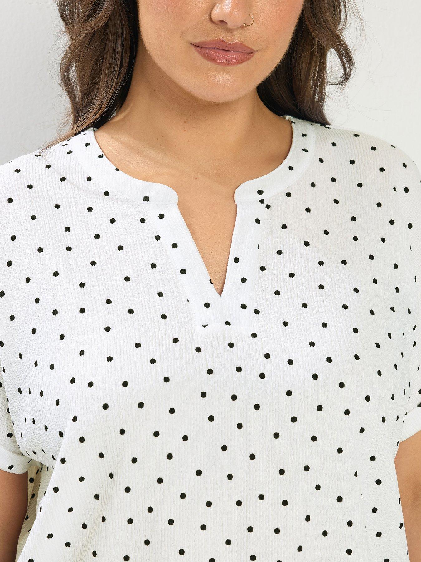Image 4 of 5 of Yours Curve Grown On Notch Neck T-Shirt