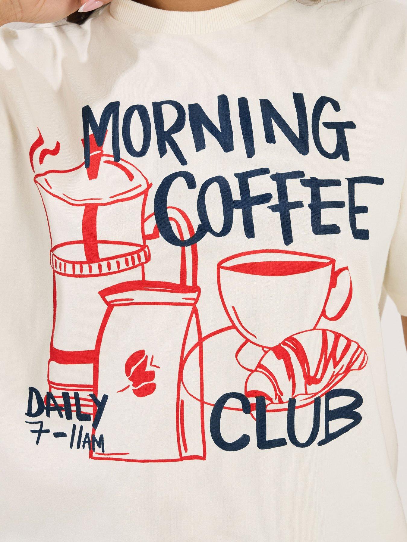 pixiegirl-petite-coffee-club-oversized-t-shirtoutfit