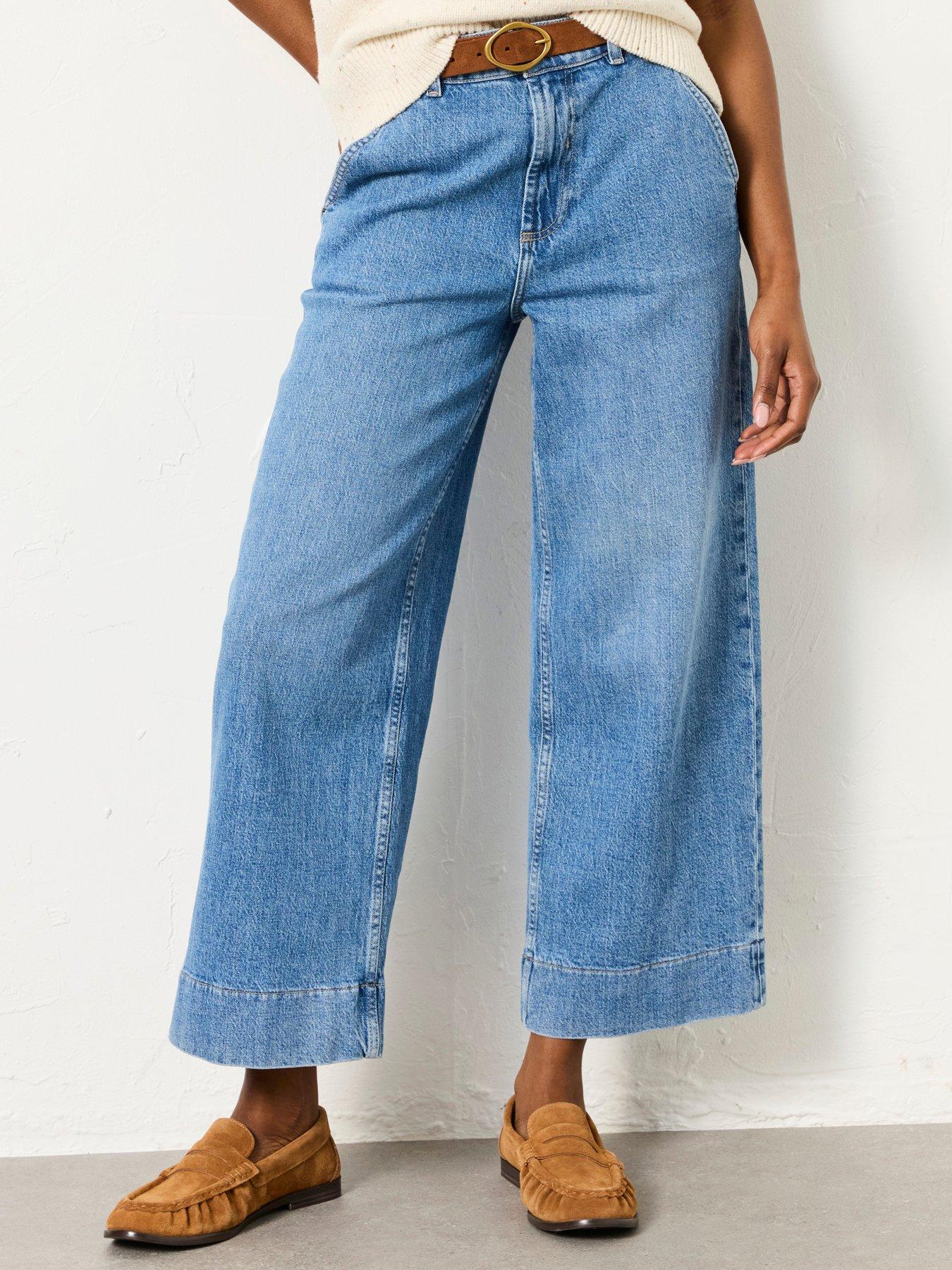fatface-hove-crop-jean-bright-blueoutfit