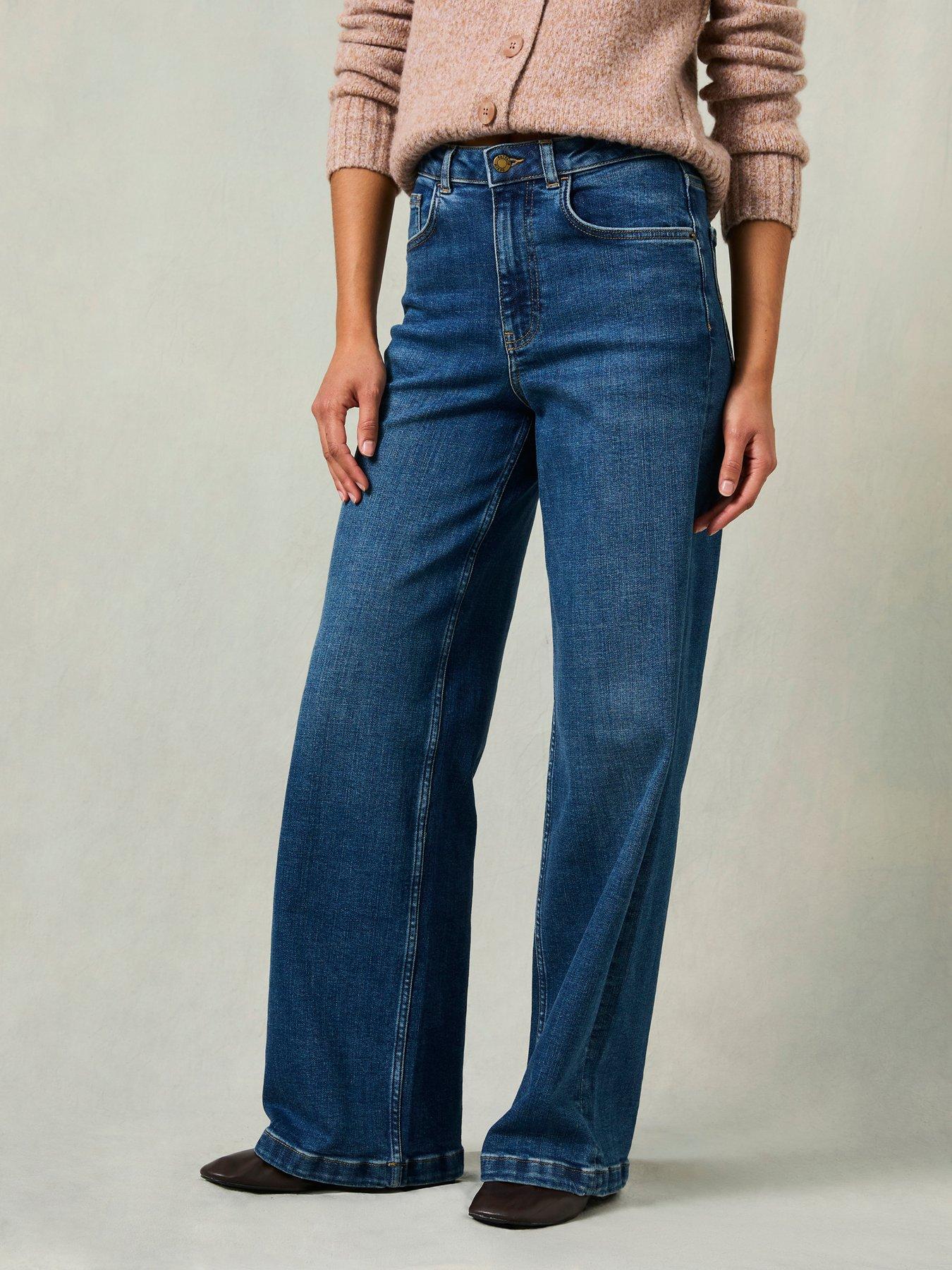 fatface-welling-wide-leg-indigo-blueoutfit