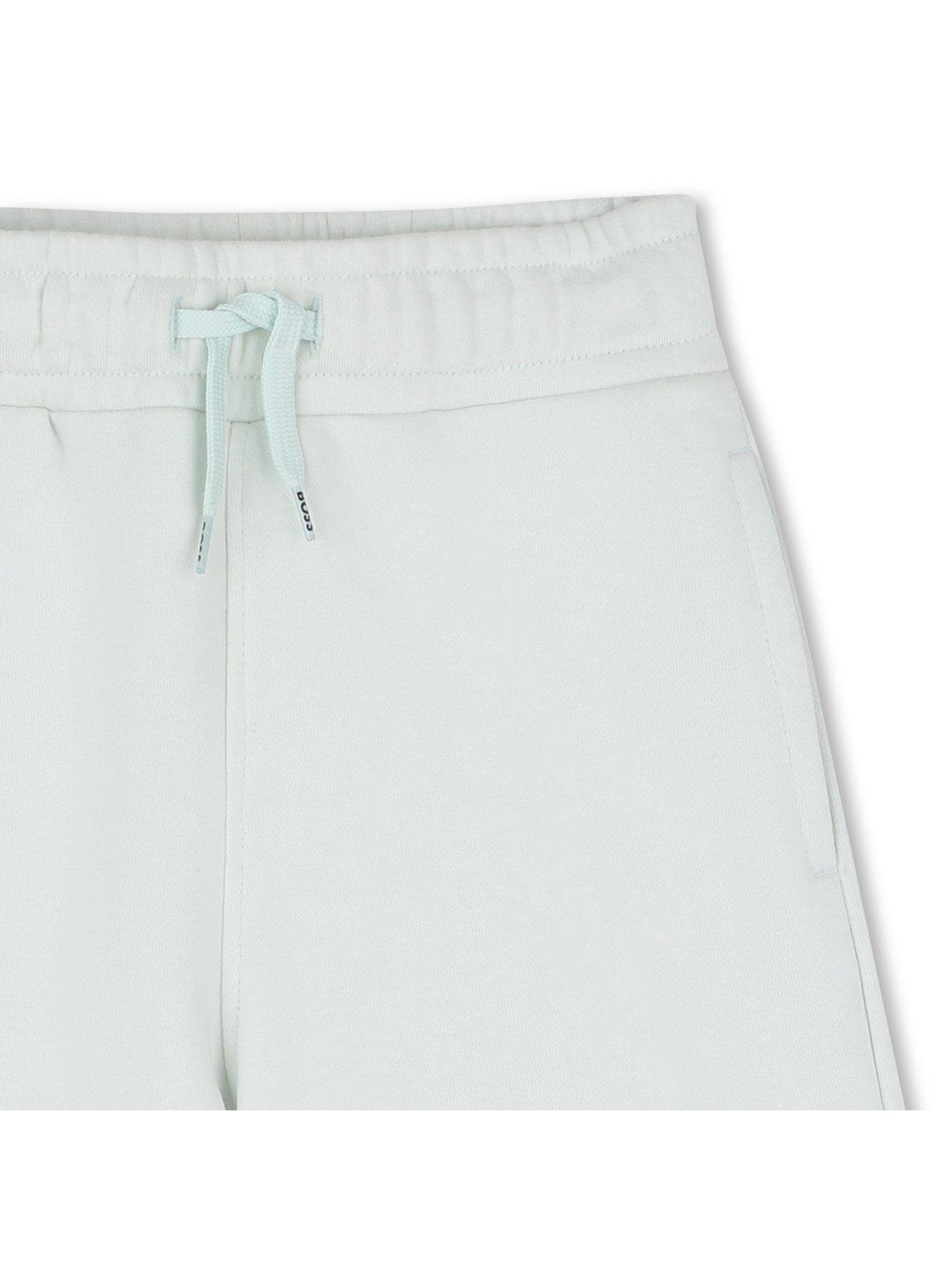 boss-boys-logo-shorts-light-greenoutfit