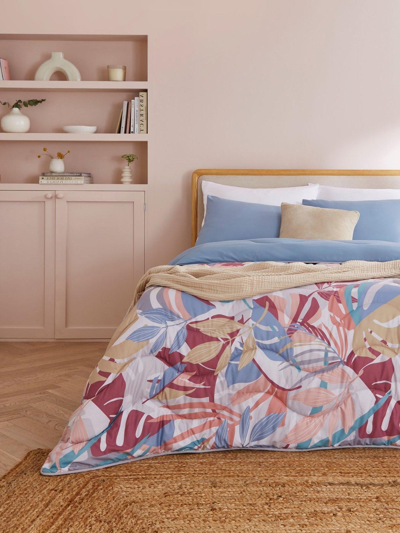 night-lark-sunset-palms-coverless-duvet-set-6-togfront