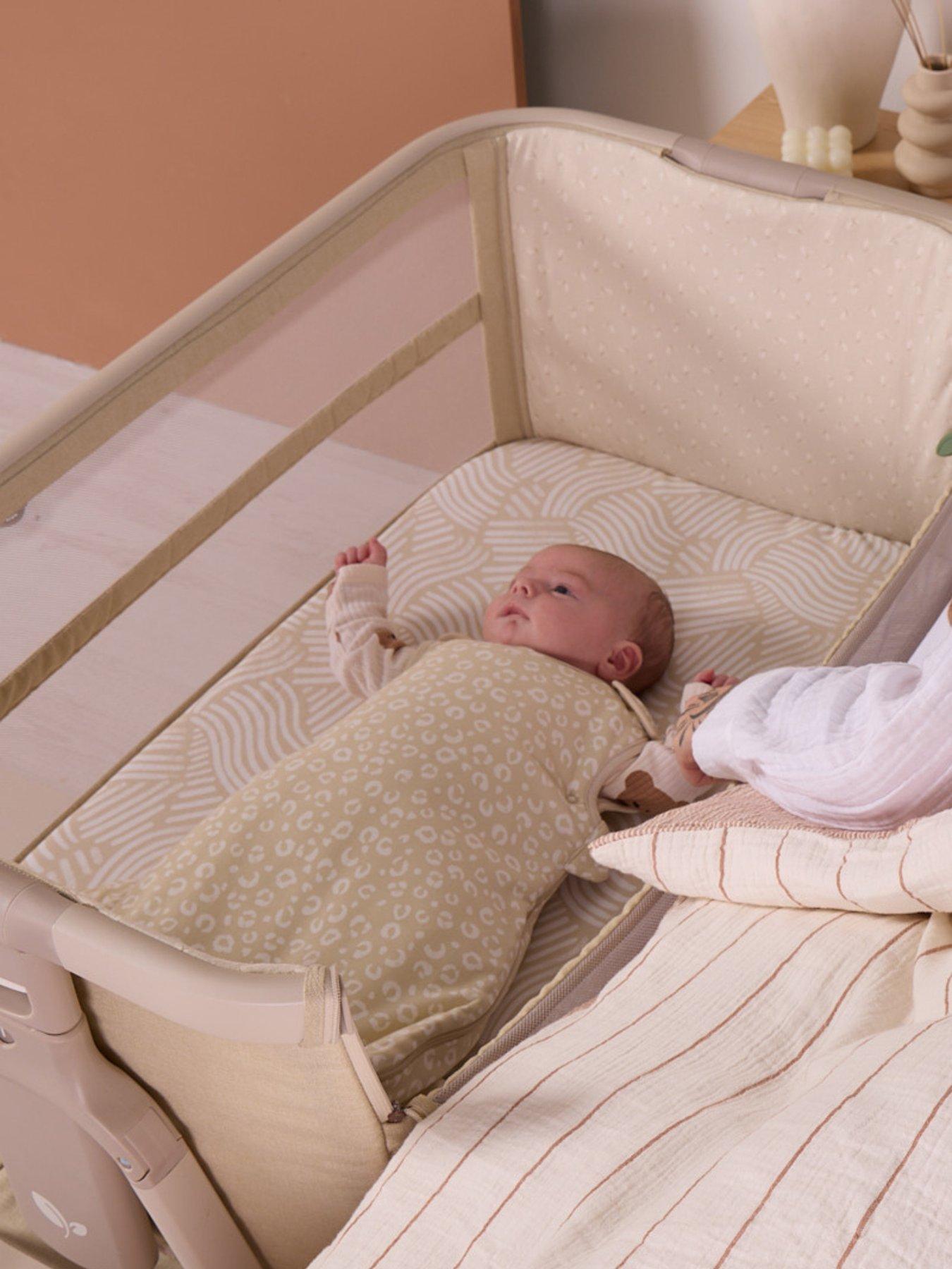 Image 3 of 7 of Tutti Bambini Cozee Zen Bedside Crib - Sand
