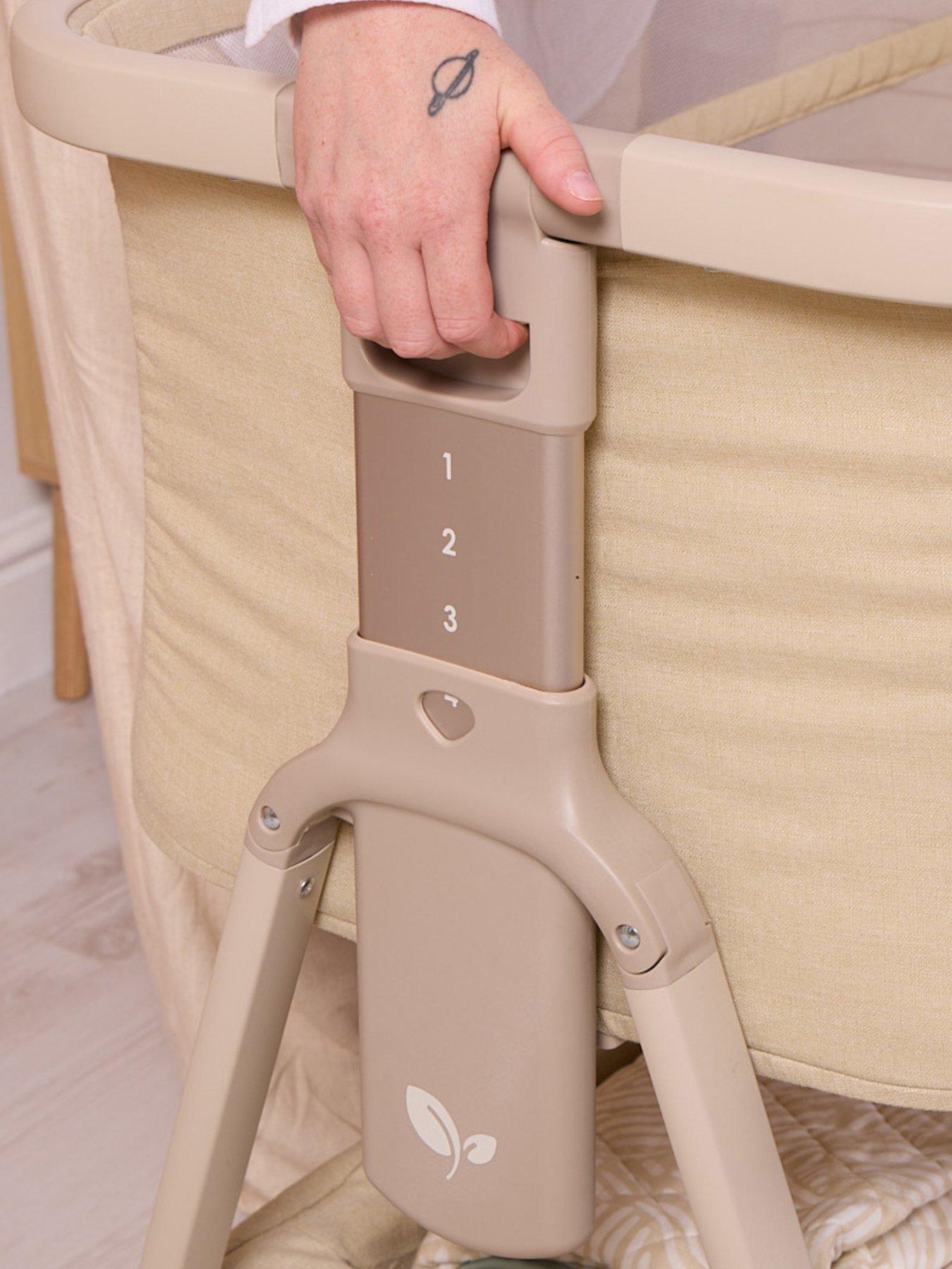 Image 5 of 7 of Tutti Bambini Cozee Zen Bedside Crib - Sand