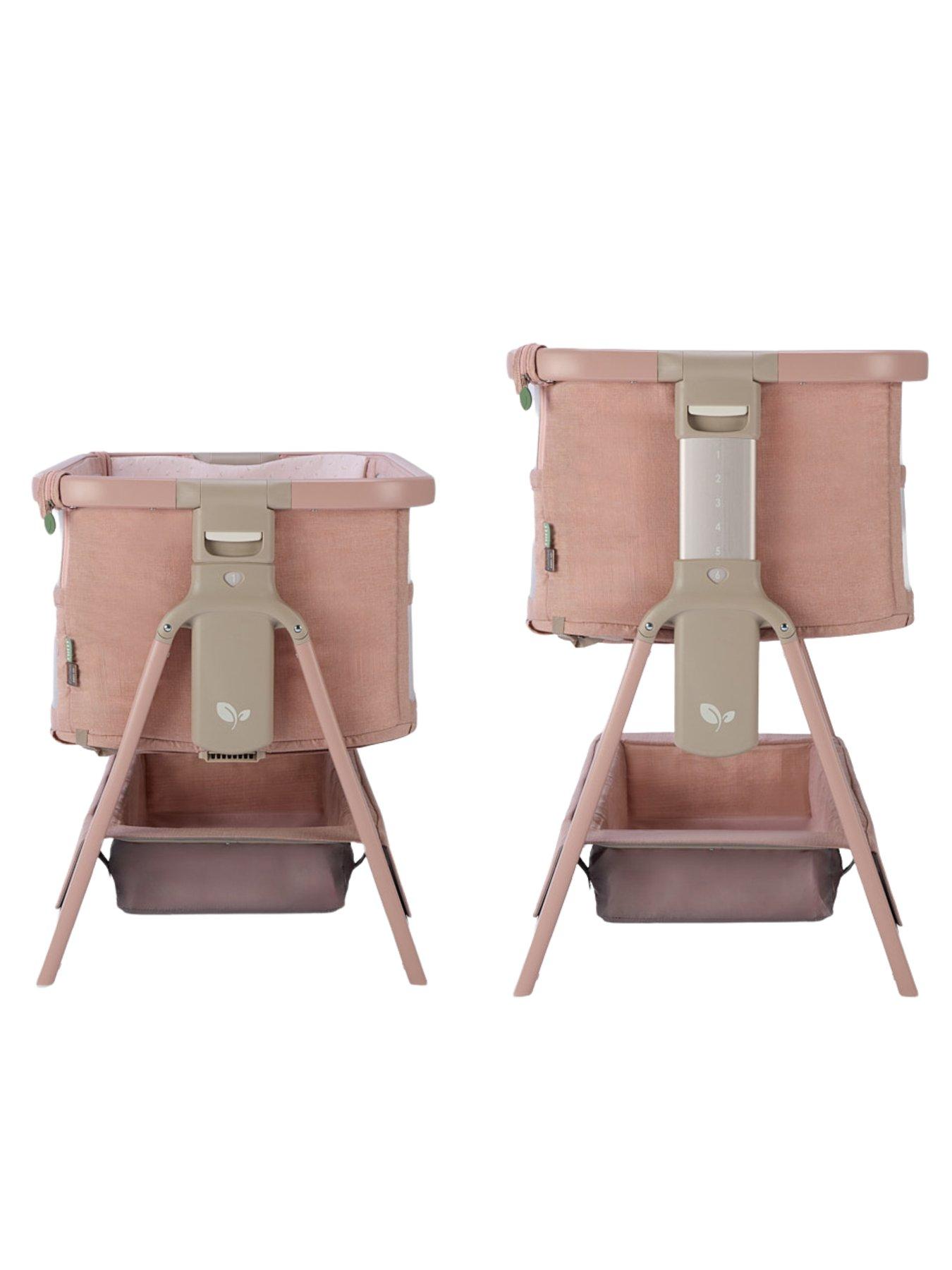 tutti-bambini-cozee-zen-bedside-crib-blushdetail