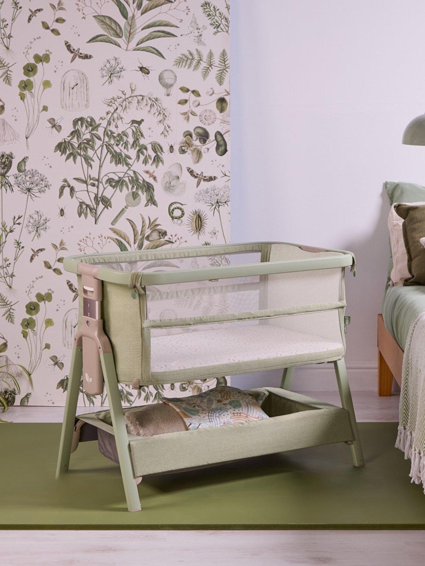 tutti-bambini-cozee-zen-bedside-crib-eucalyptusfront