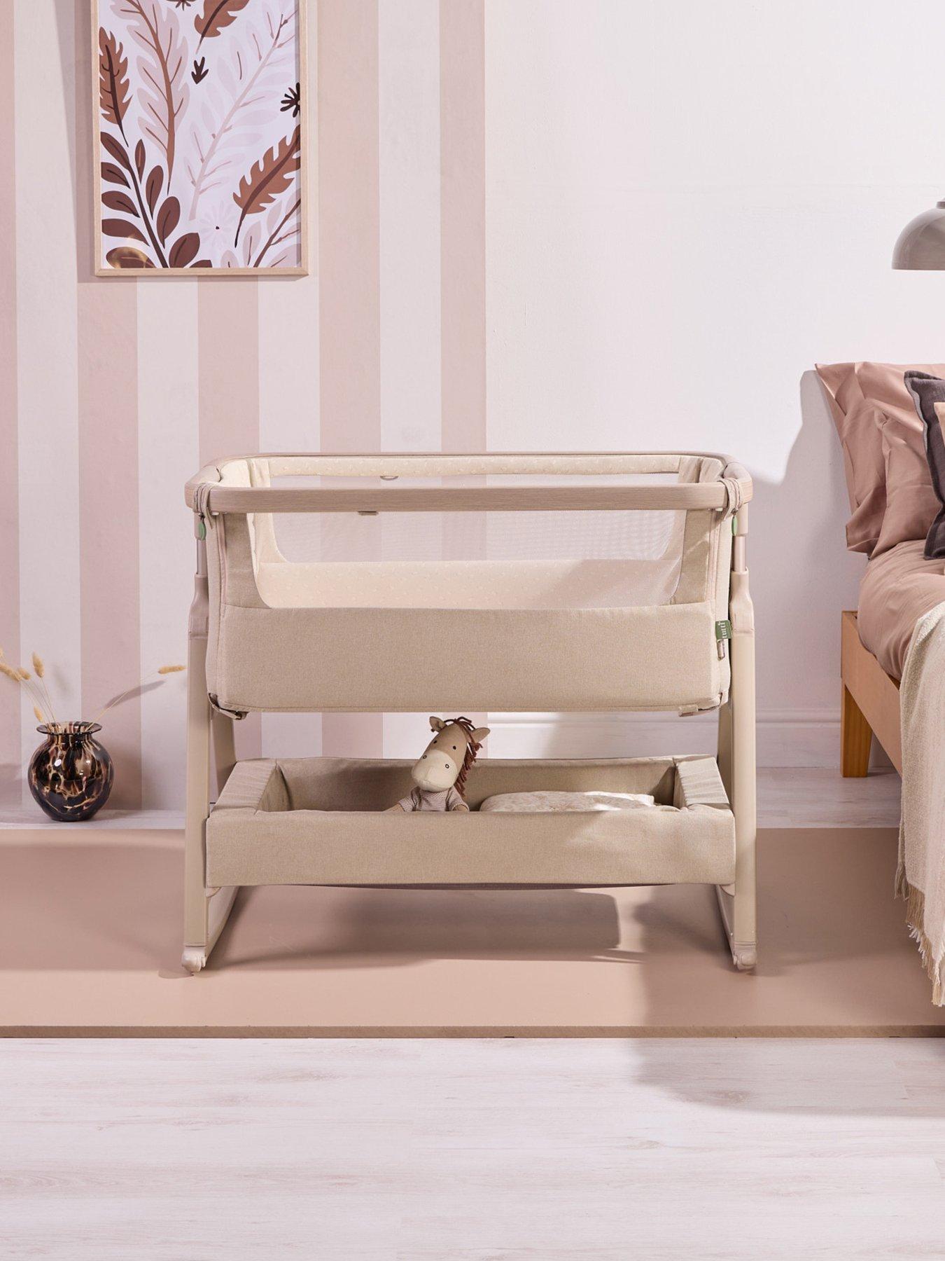 tutti-bambini-cozee-air-2-bedside-crib-soft-walnutcocoafront
