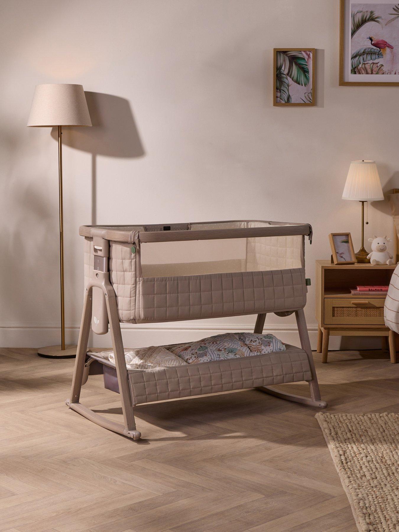 tutti-bambini-cozee-sense-bedside-crib-soft-walnutcocoafront
