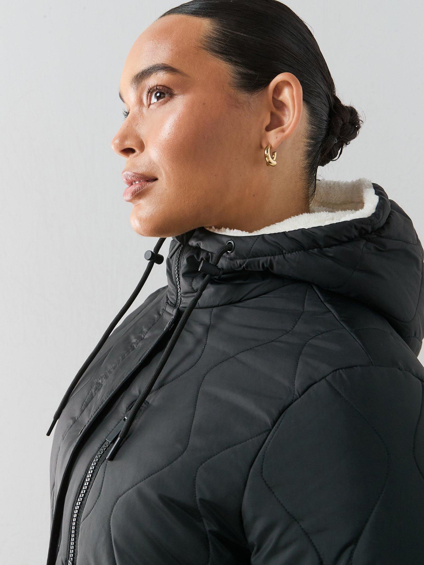 Image 4 of 6 of The Very Collection Curve Fleece Hood Quilted Padded Jacket - Black