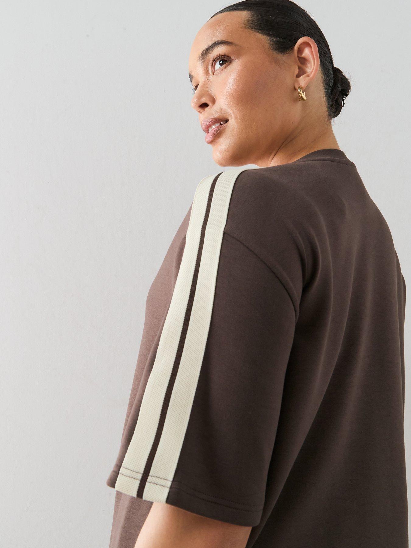 Image 4 of 6 of The Very Collection Curve Side Stripe Detail T-Shirt - Brown