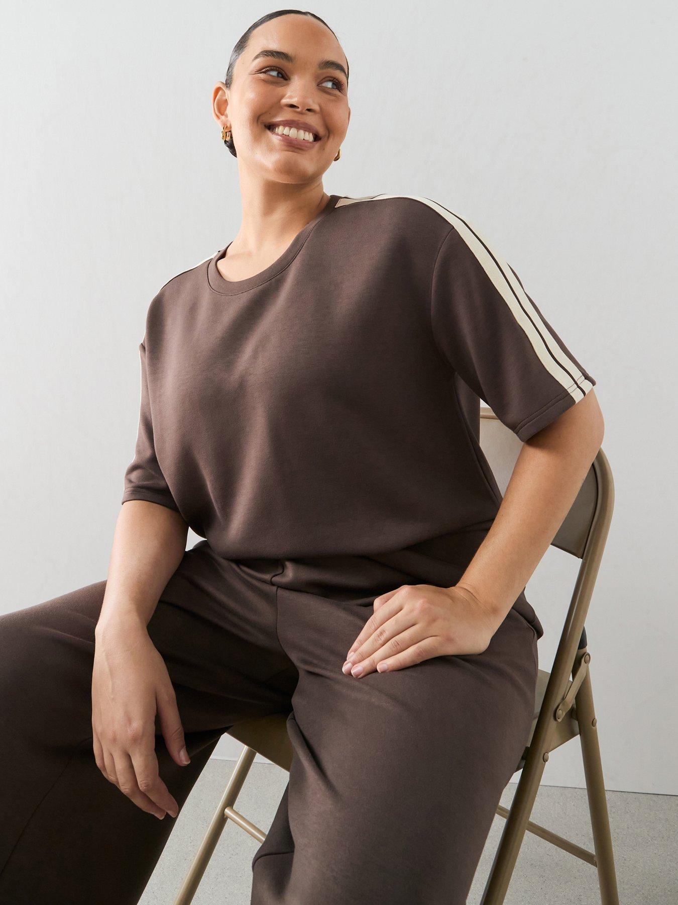 Image 5 of 6 of The Very Collection Curve Side Stripe Detail T-Shirt - Brown