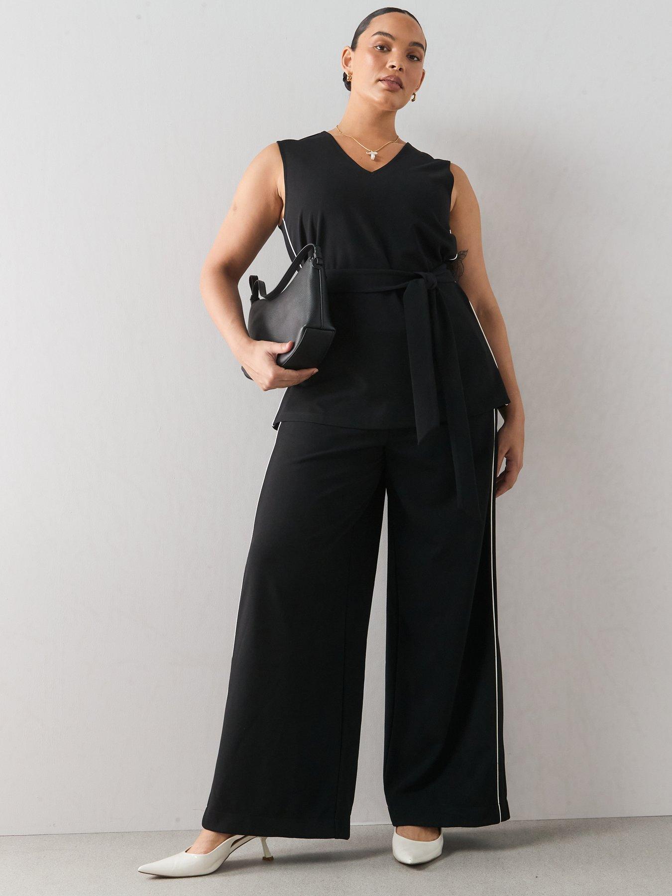 Image 3 of 6 of The Very Collection Curve V Neck Tunic Co-Ord - Black