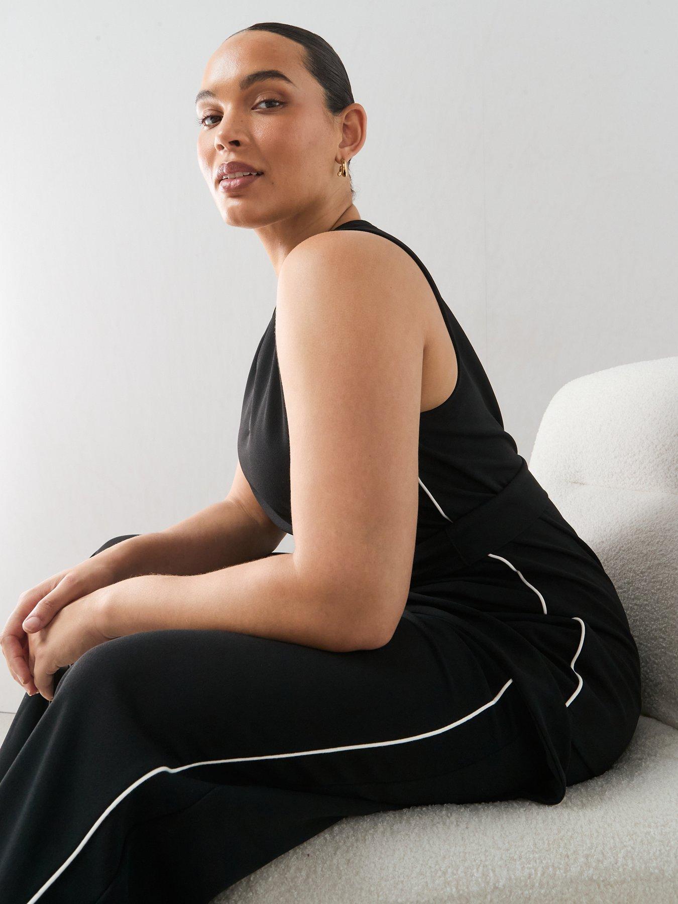Image 5 of 6 of The Very Collection Curve V Neck Tunic Co-Ord - Black