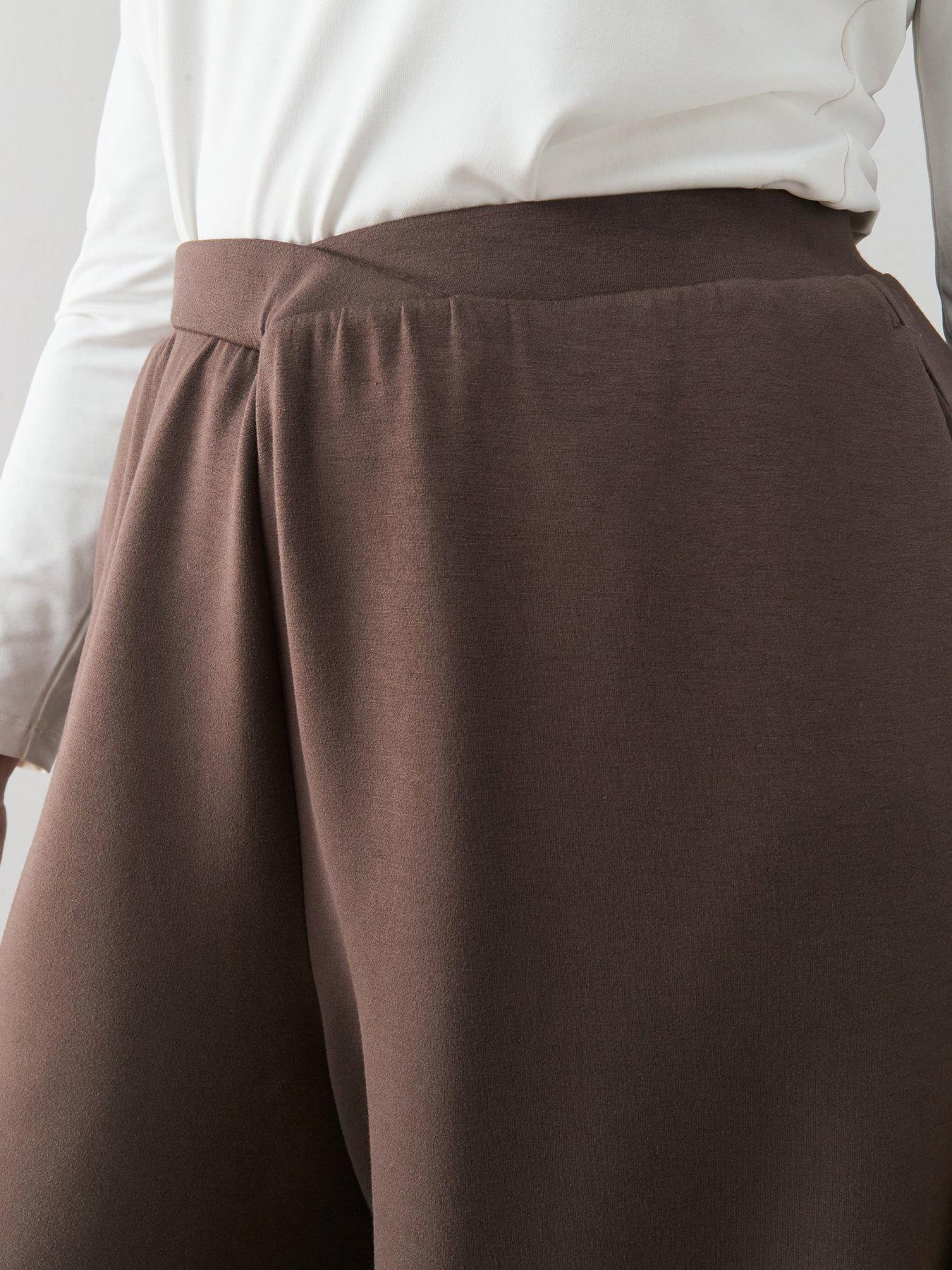 Image 4 of 6 of The Very Collection Curve Draped Cuffed Jogger - Brown
