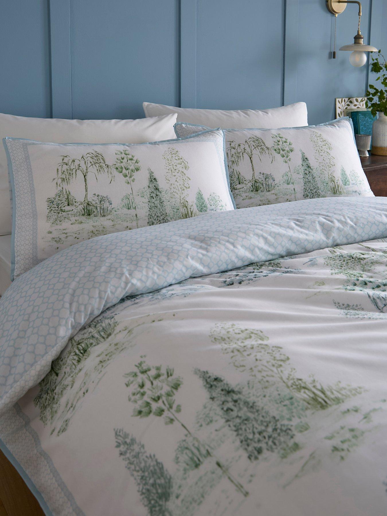appletree-willow-tree-scene-duvet-cover-set-in-blueback