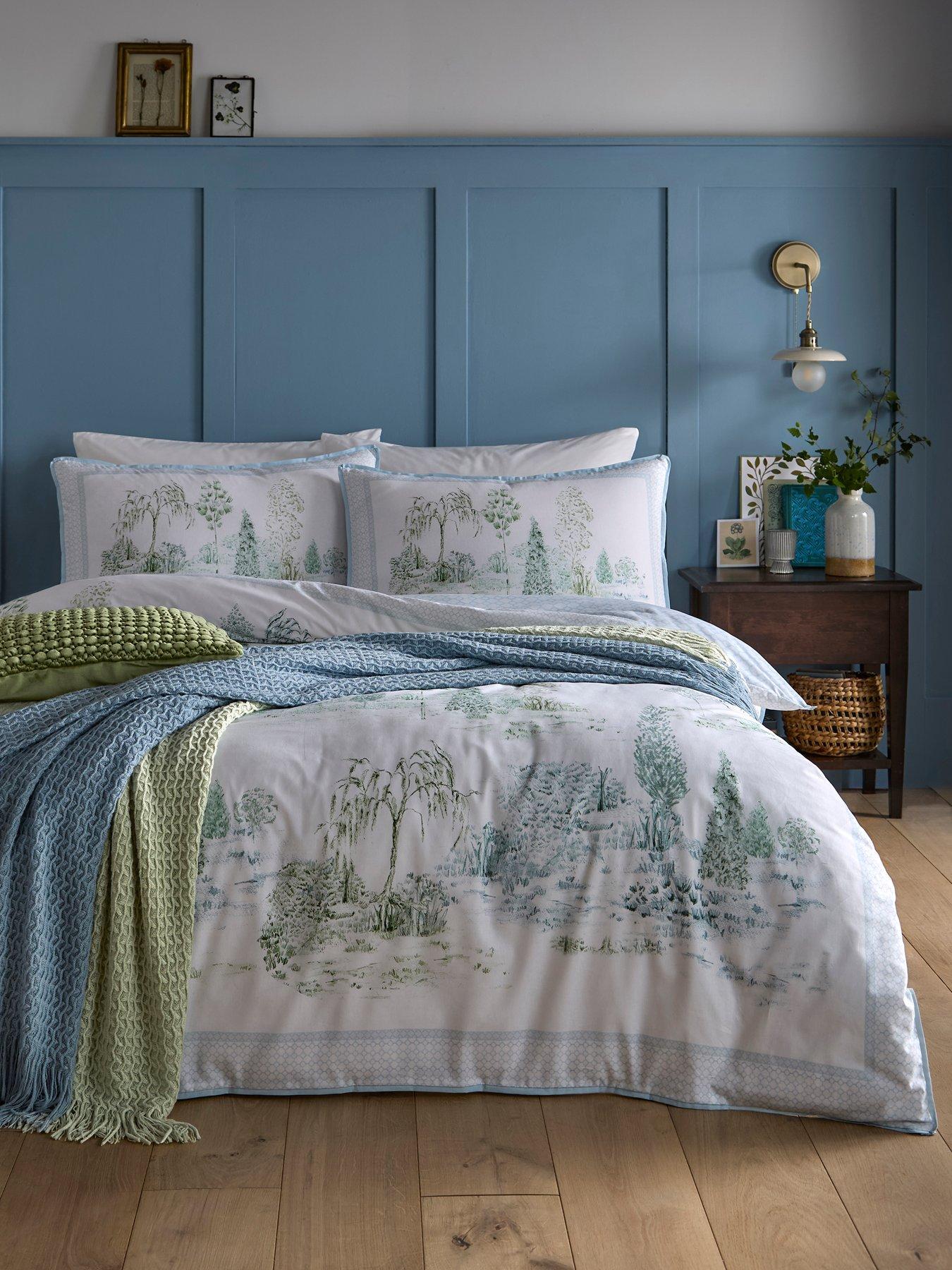 appletree-willow-tree-scene-duvet-cover-set-in-bluedetail