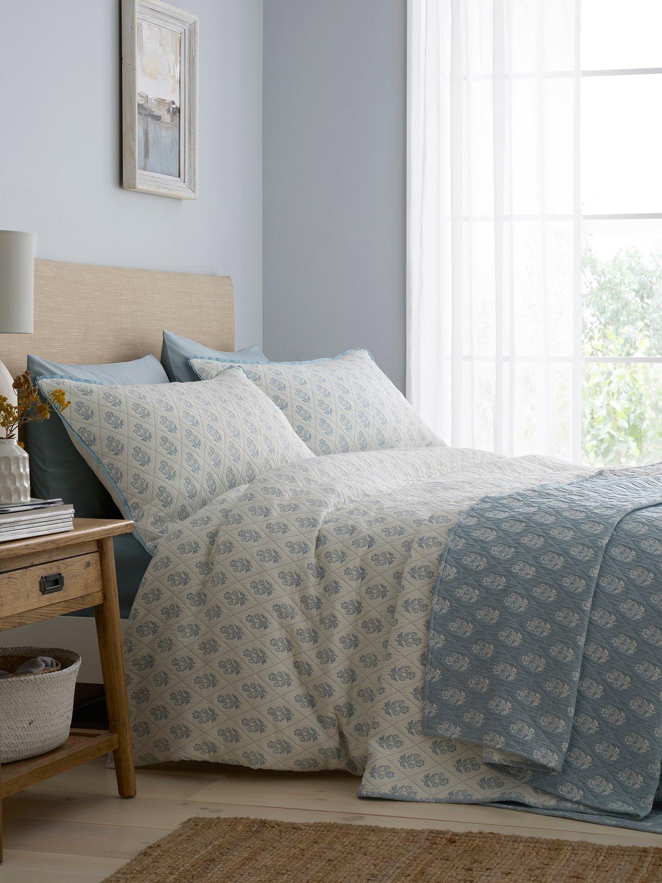 dreams-drapes-block-floral-bedspread-in-bluenbspback