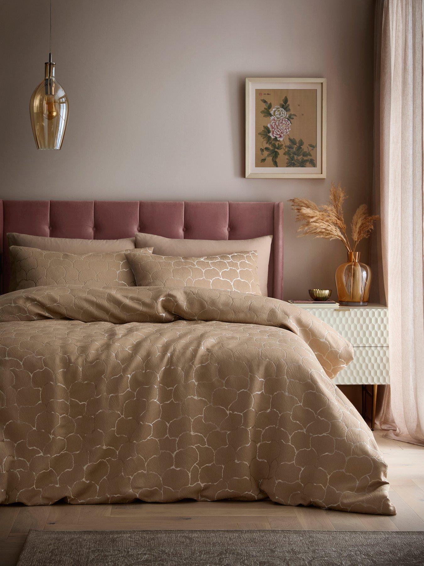 soiree-ginko-jacquard-duvet-cover-set-in-natural-super-king