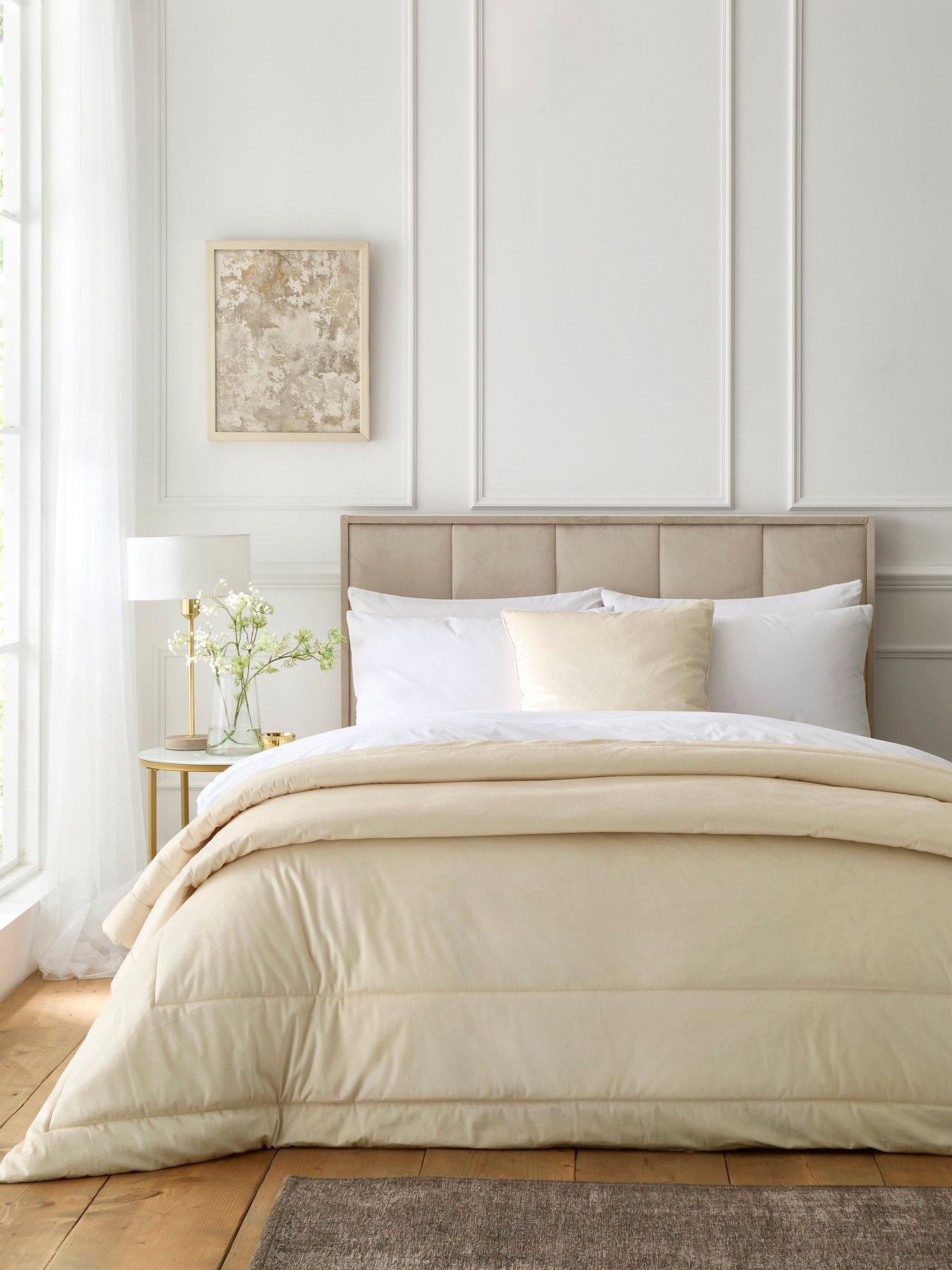 appletree-harlan-bedspread-in-cream-235-x-235cmfront