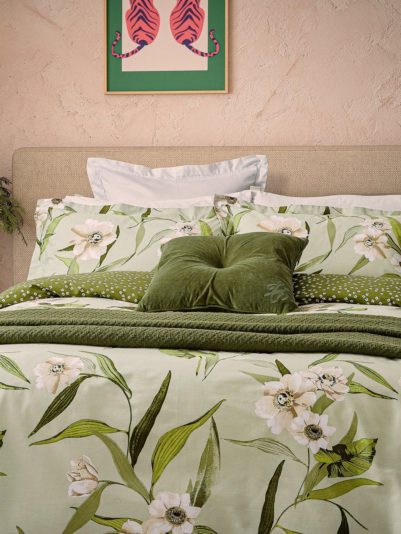 ted-baker-cabana-duvet-cover-set-greenoutfit