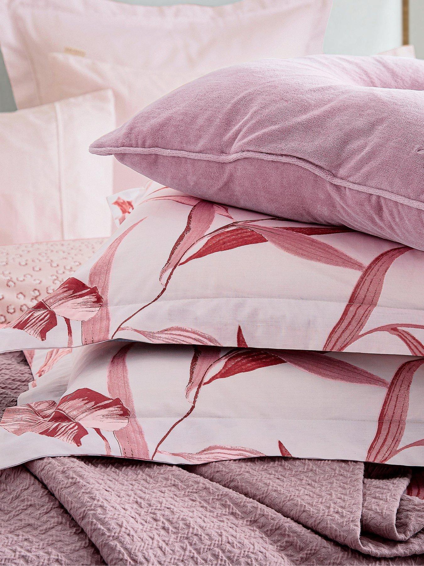 ted-baker-cabana-duvet-cover-set-pinkdetail