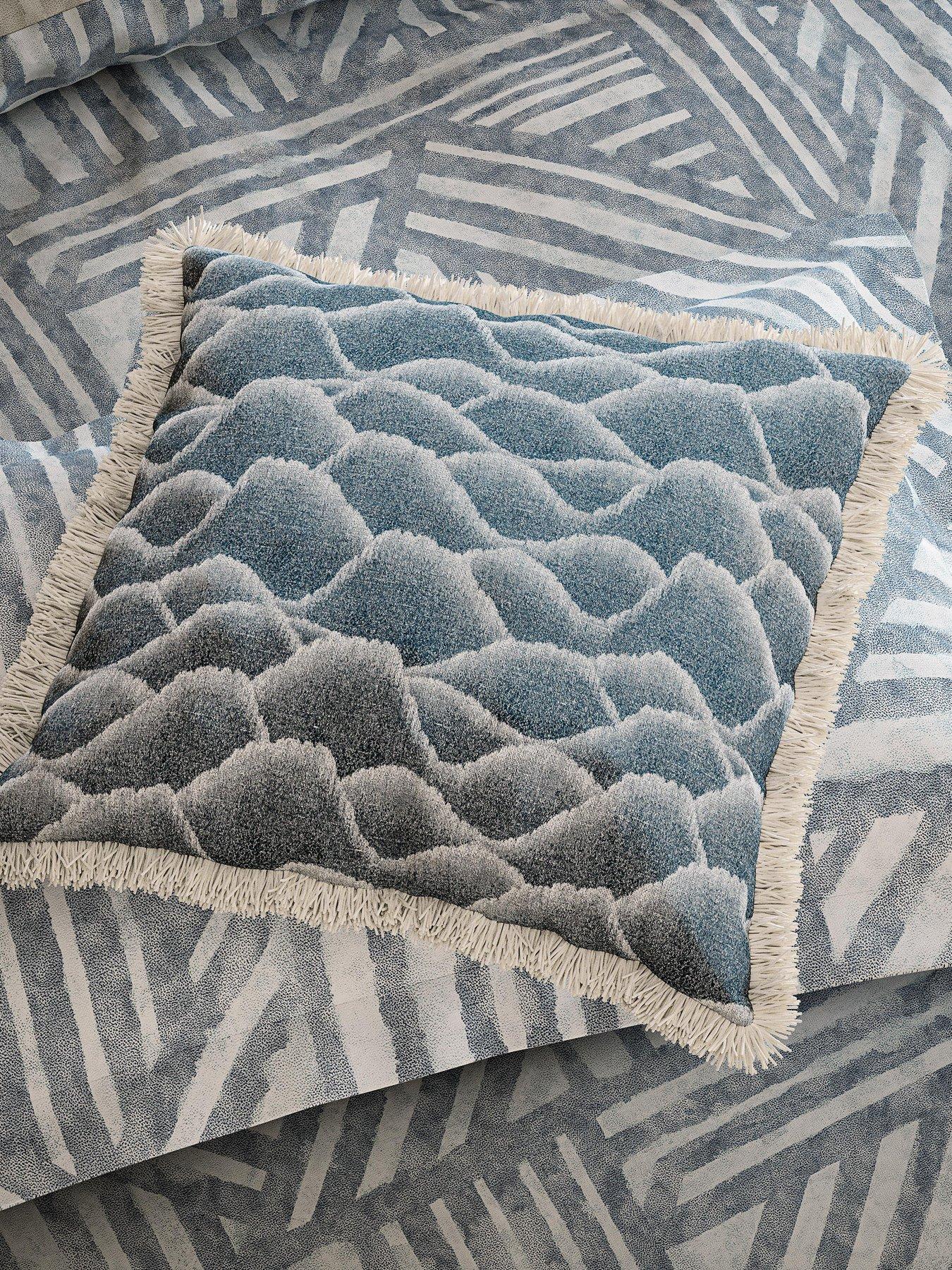 Image 5 of 5 of Harlequin Crater Cover Set 100% Cotton Sapphire