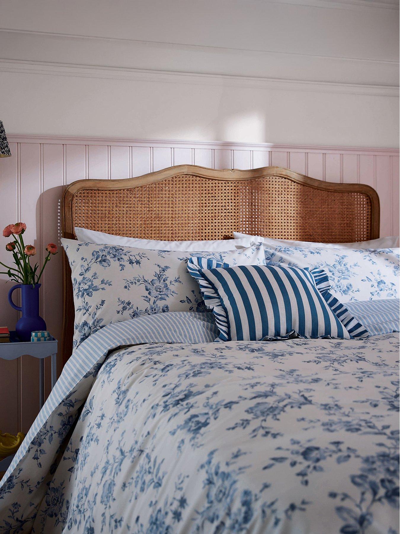 helena-springfield-hedgerow-print-cover-set-100-cotton-bluefront