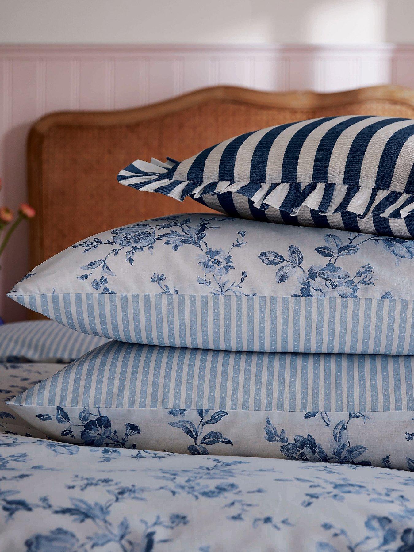 helena-springfield-hedgerow-print-cover-set-100-cotton-bluedetail