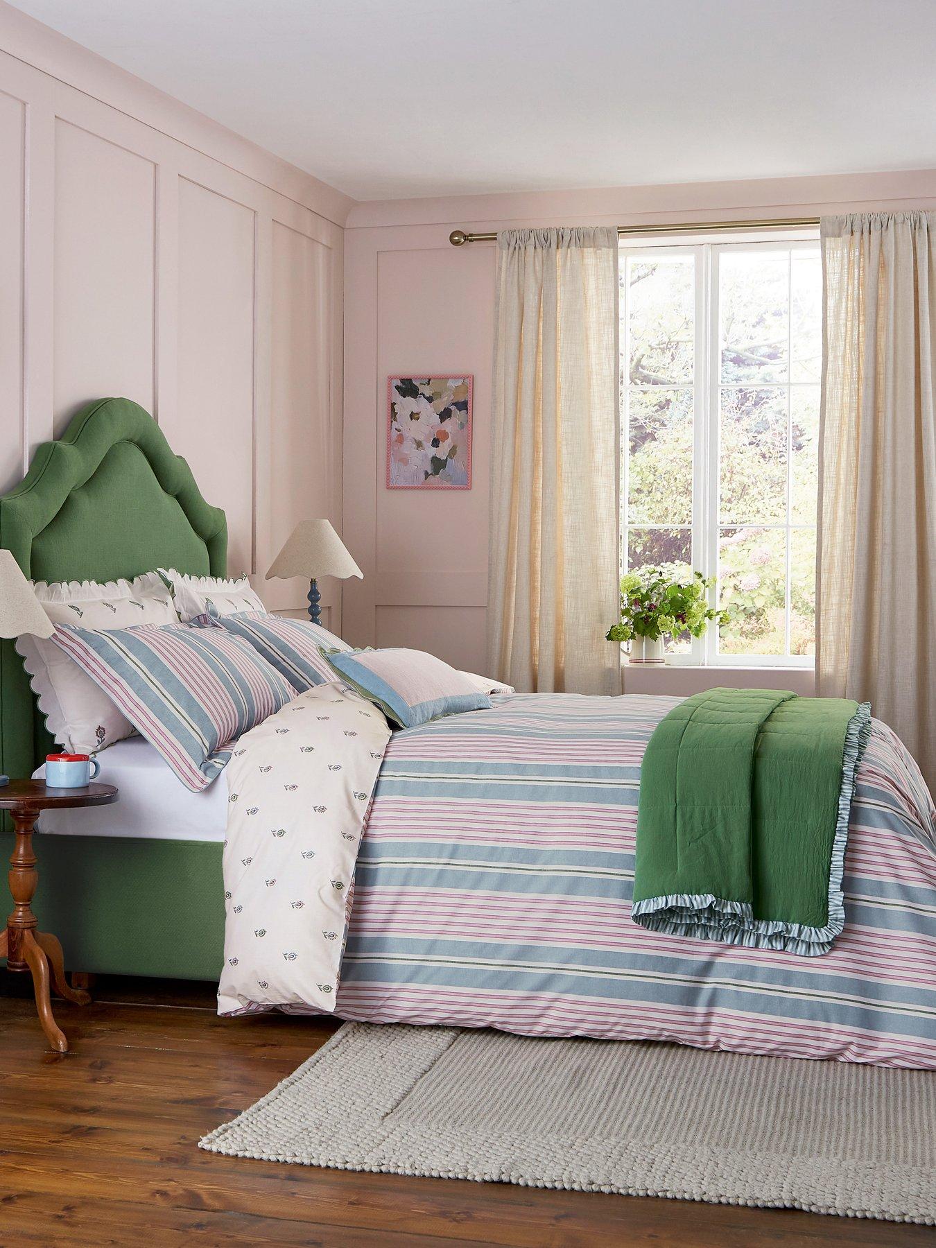 joules-come-rain-or-shine-throw-200x150cm-greenback