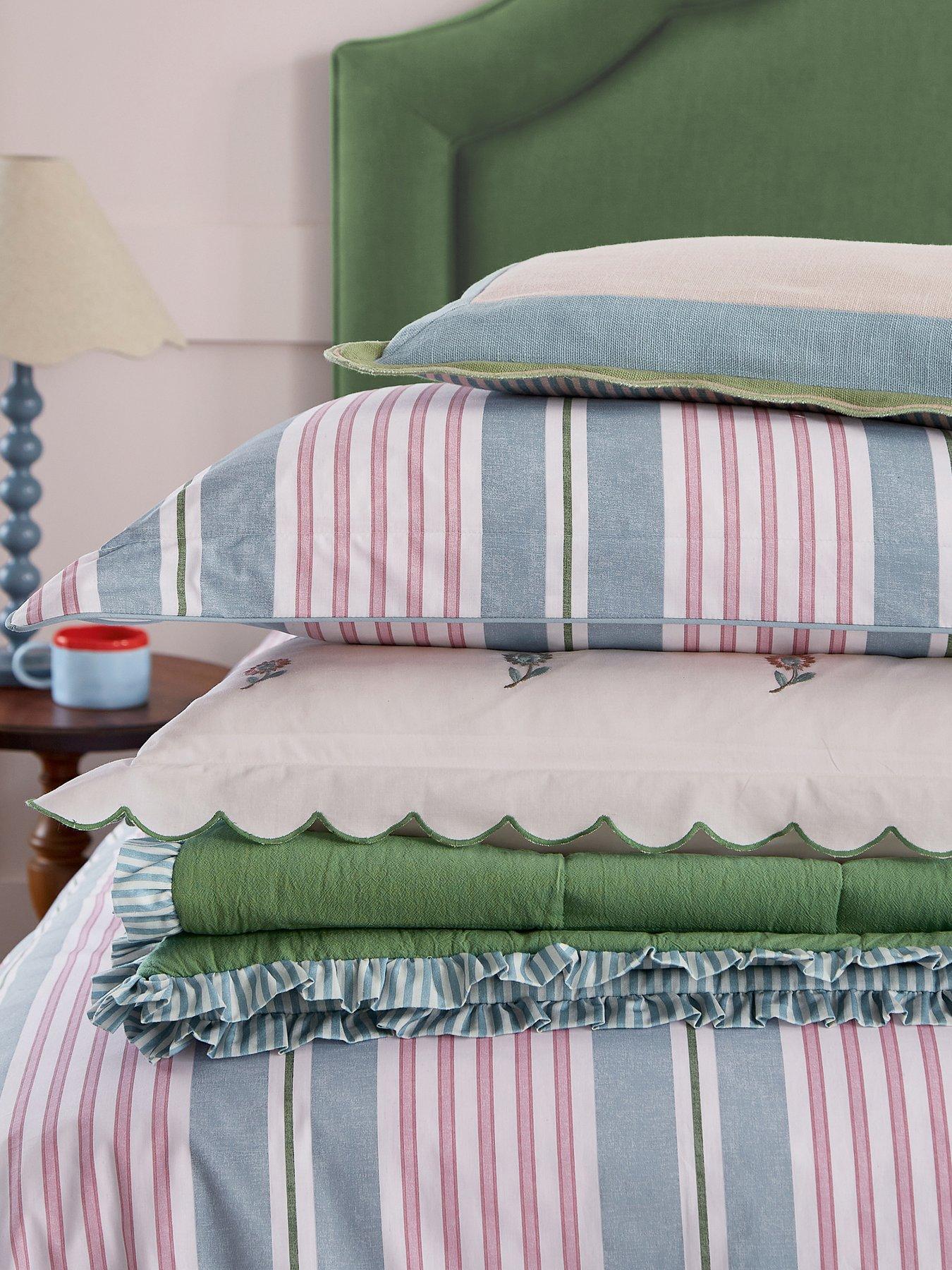 joules-come-rain-or-shine-throw-200x150cm-greenoutfit