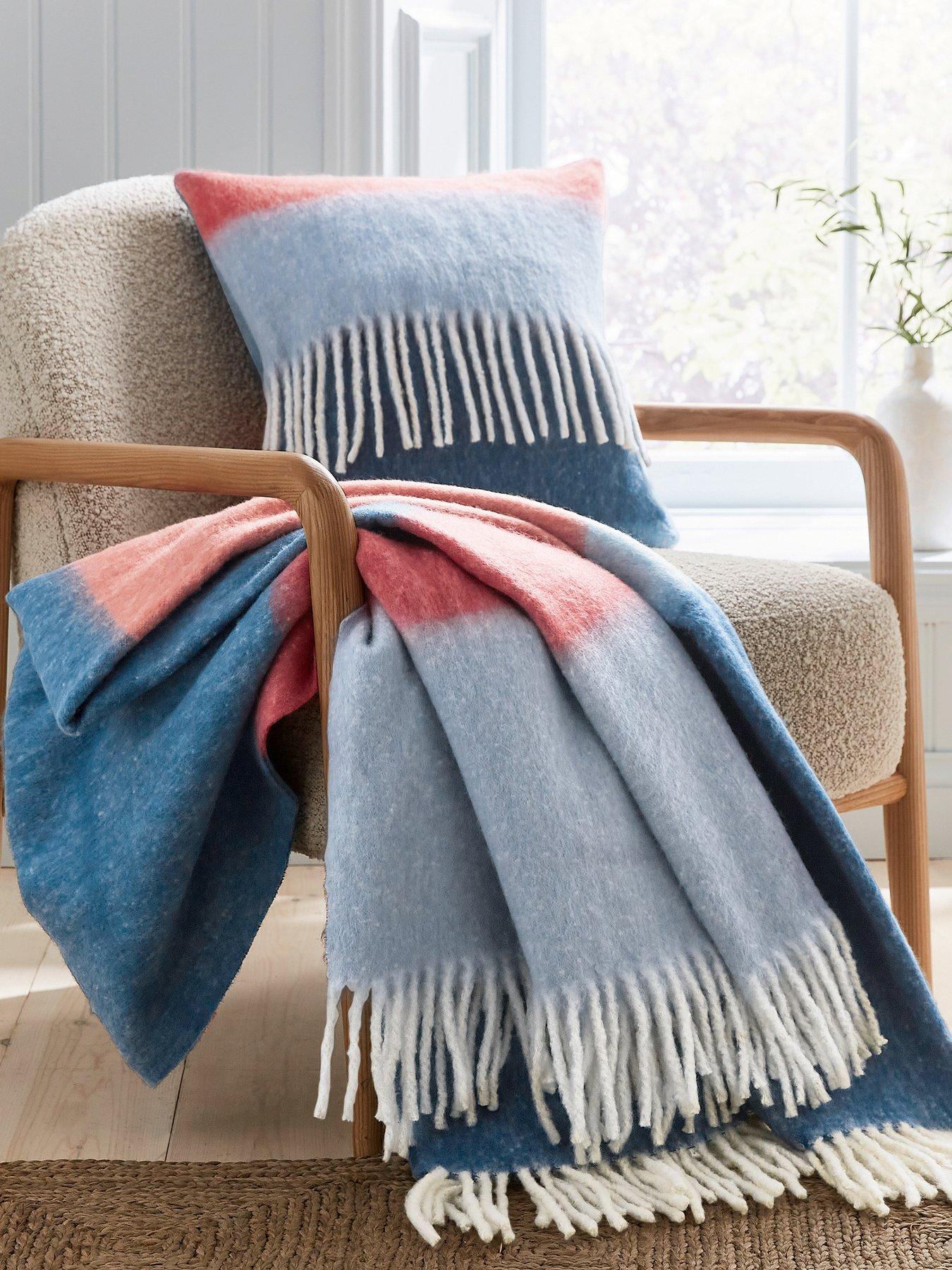 land-shore-landscape-cushion-45x45cm-blue-redfront