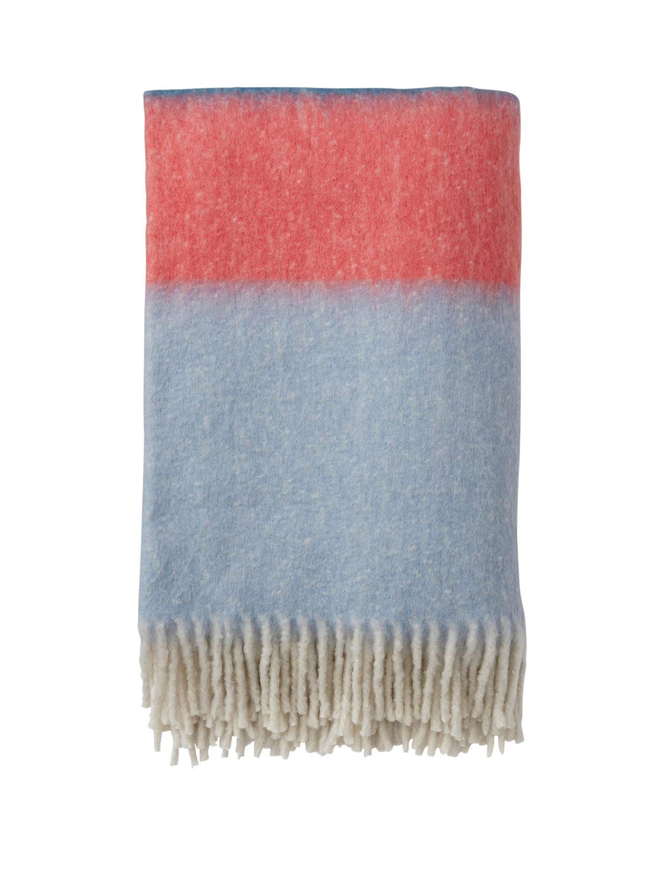 land-shore-landscape-throw-150x200-cm-blue-redstillFront