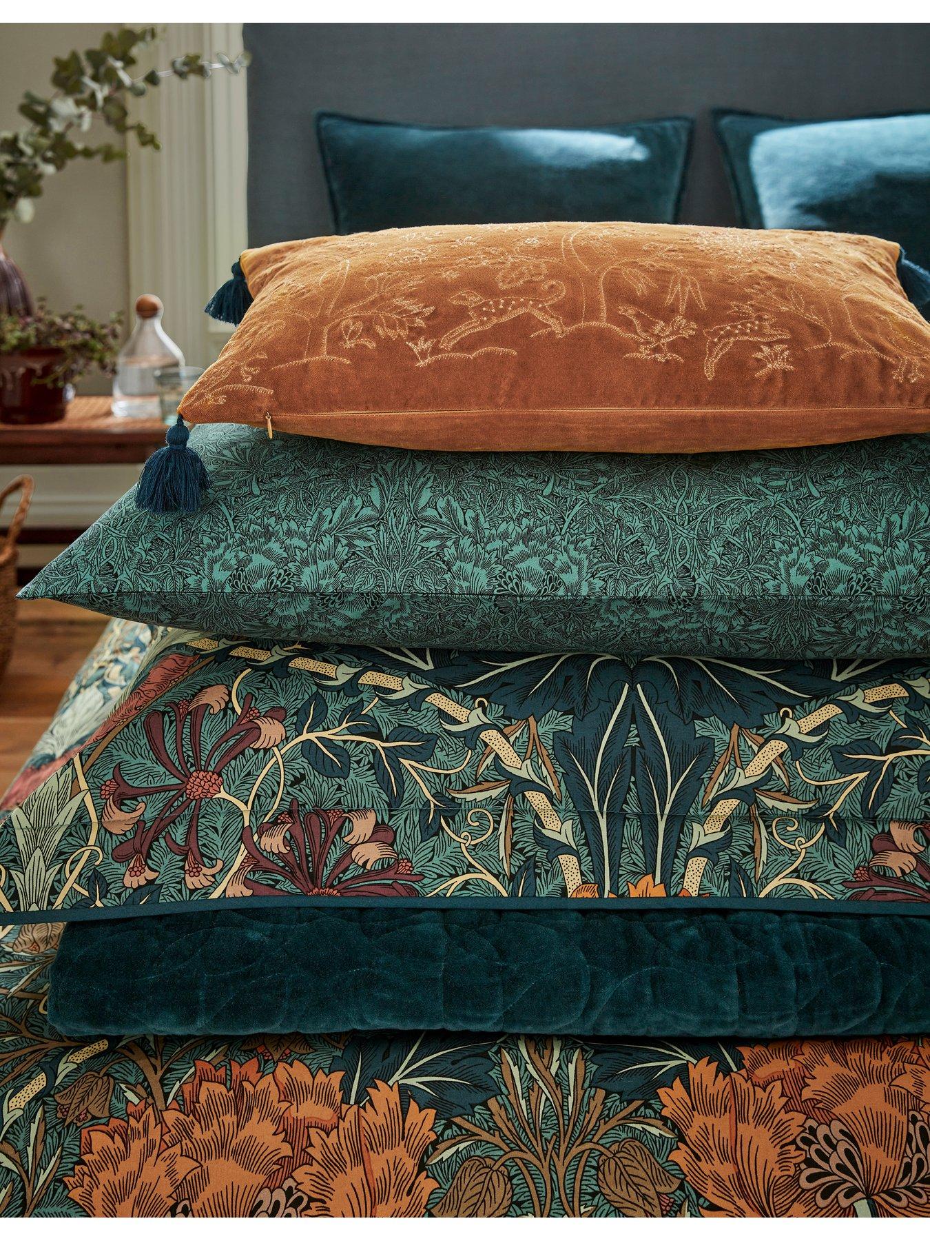 morris-co-honeysuckle-amp-tulip-cushion-50x30cm-saffronoutfit