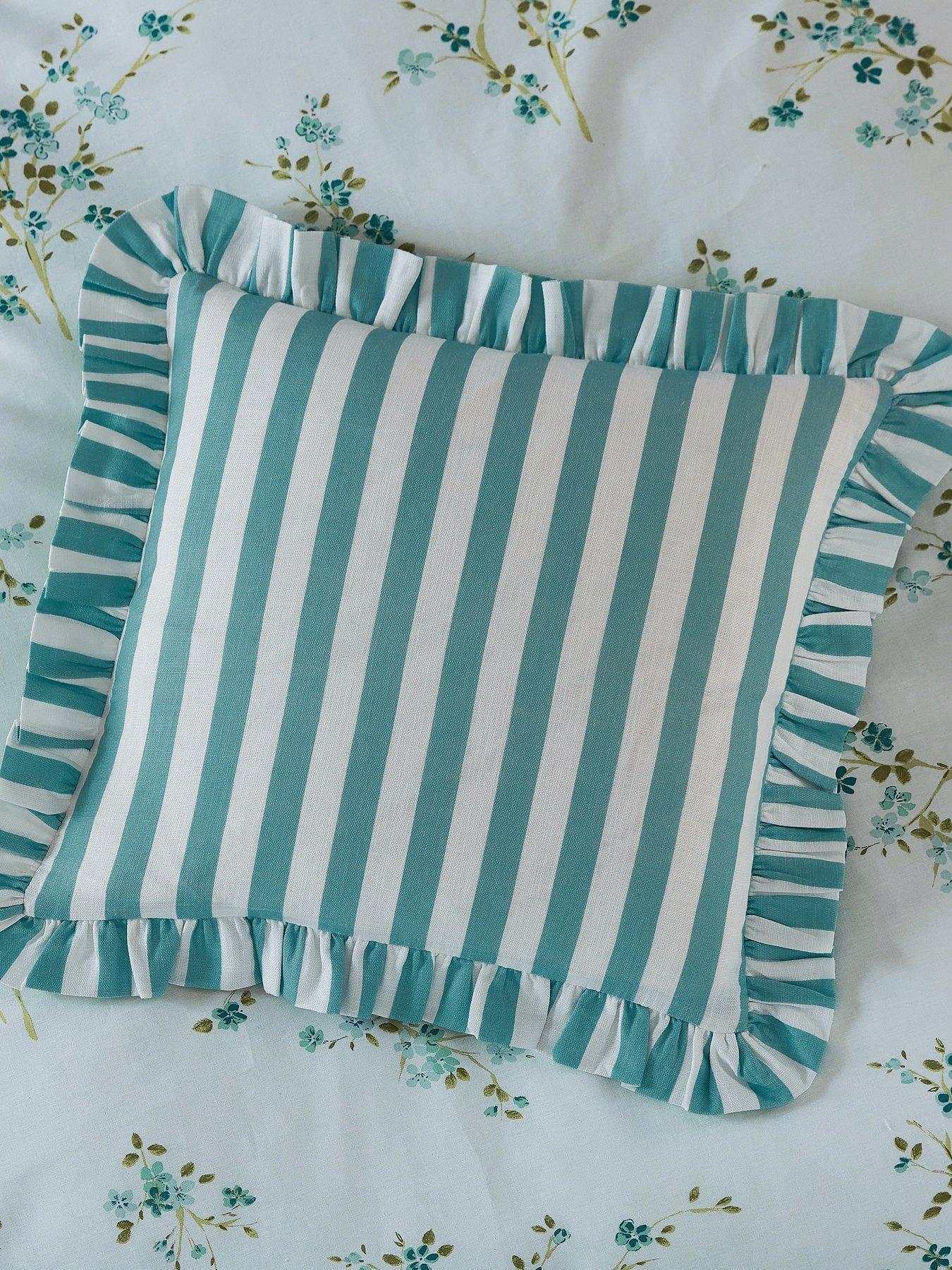 helena-springfield-candy-stripe-cushion-aquafront