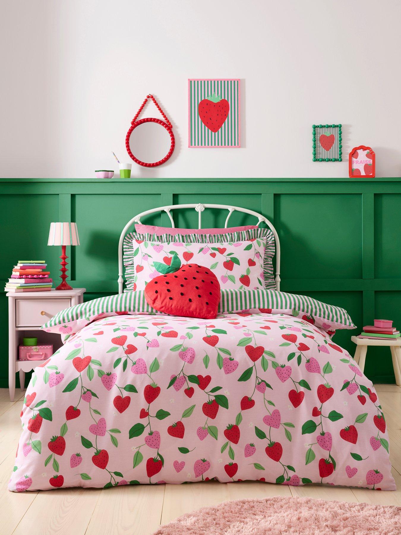 bedlam-strawberry-shaped-cushion-in-red-one-sizeoutfit
