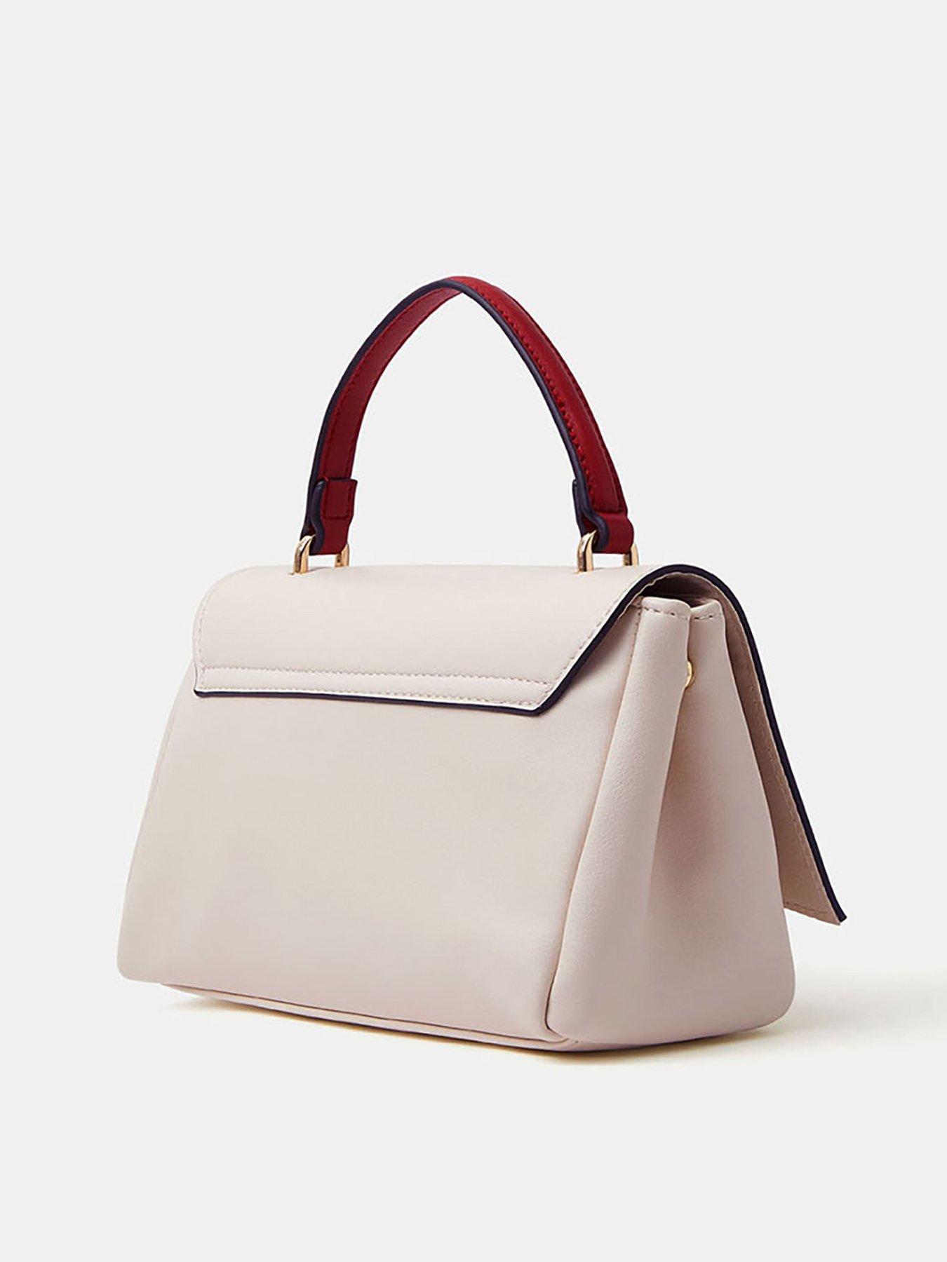 accessorize-double-heart-crossbody-handbagoutfit