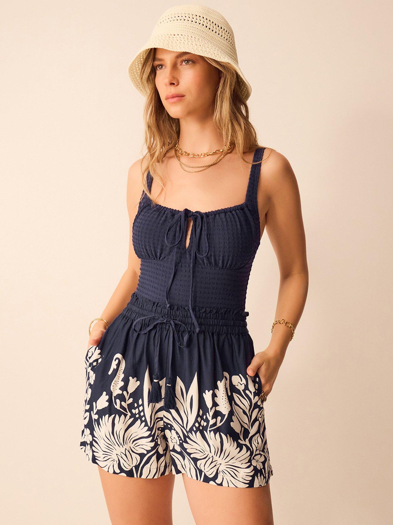 accessorize-floral-print-high-waist-shorts-bluefront