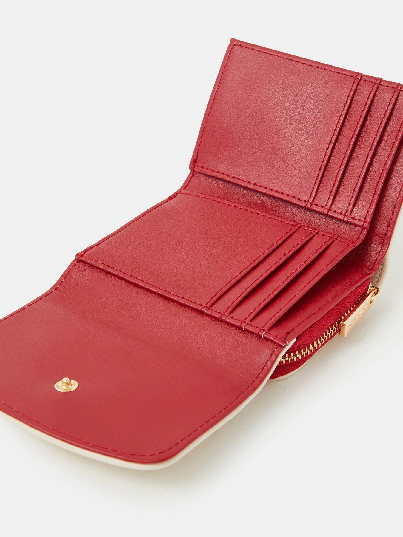 accessorize-double-heart-faux-leather-purse-creamoutfit